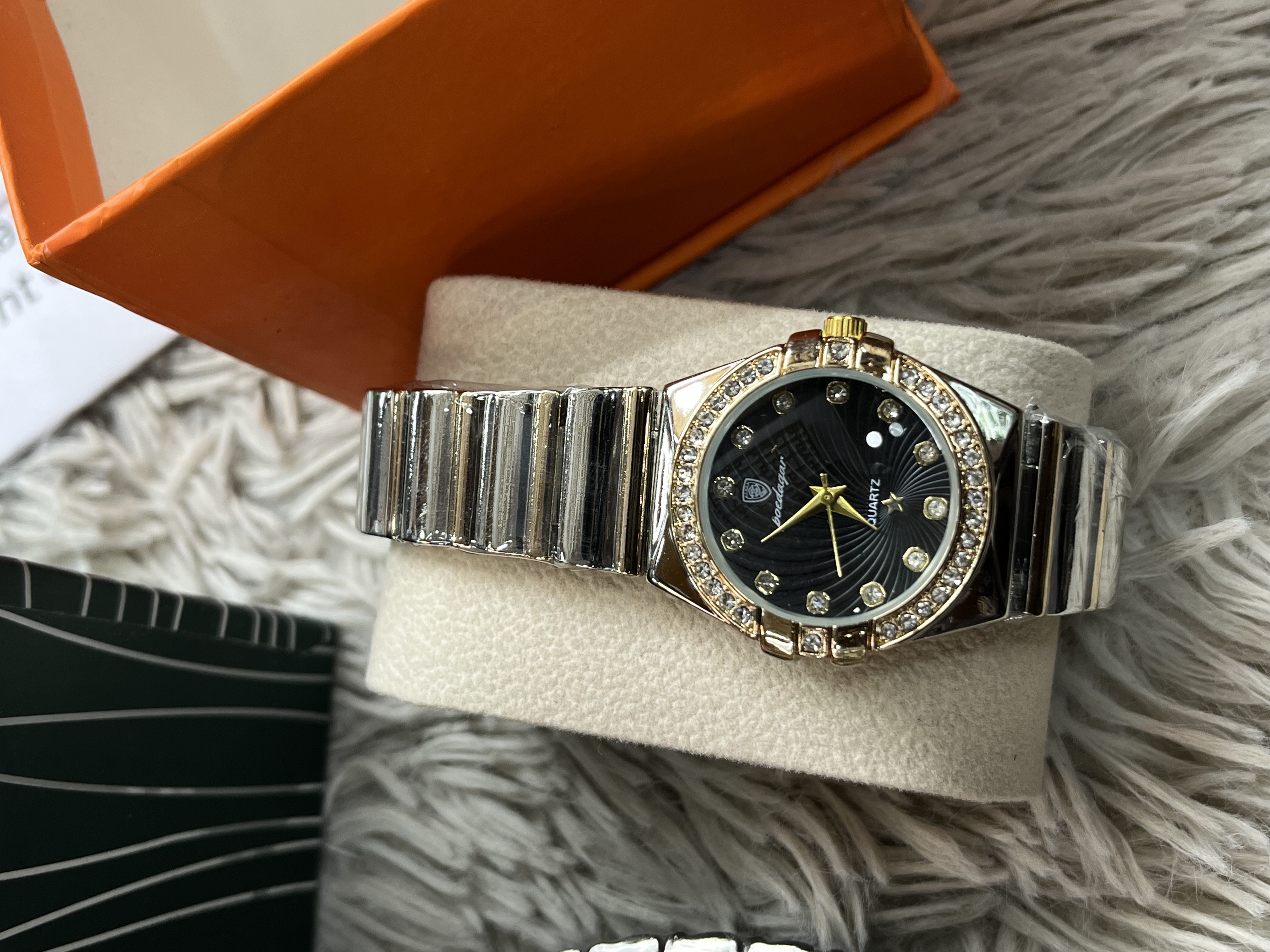 poedagar ledis watch