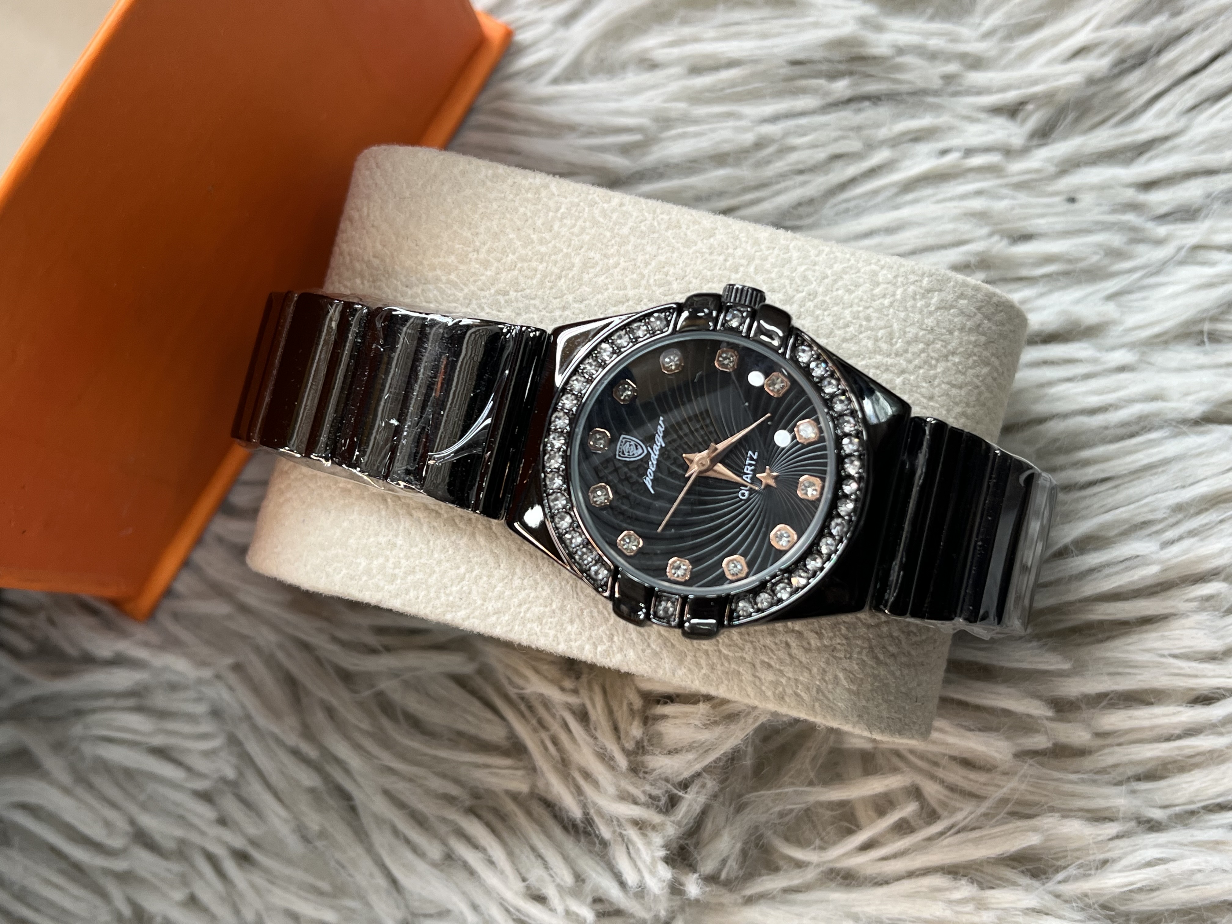 poedagar ledis watch_img_1