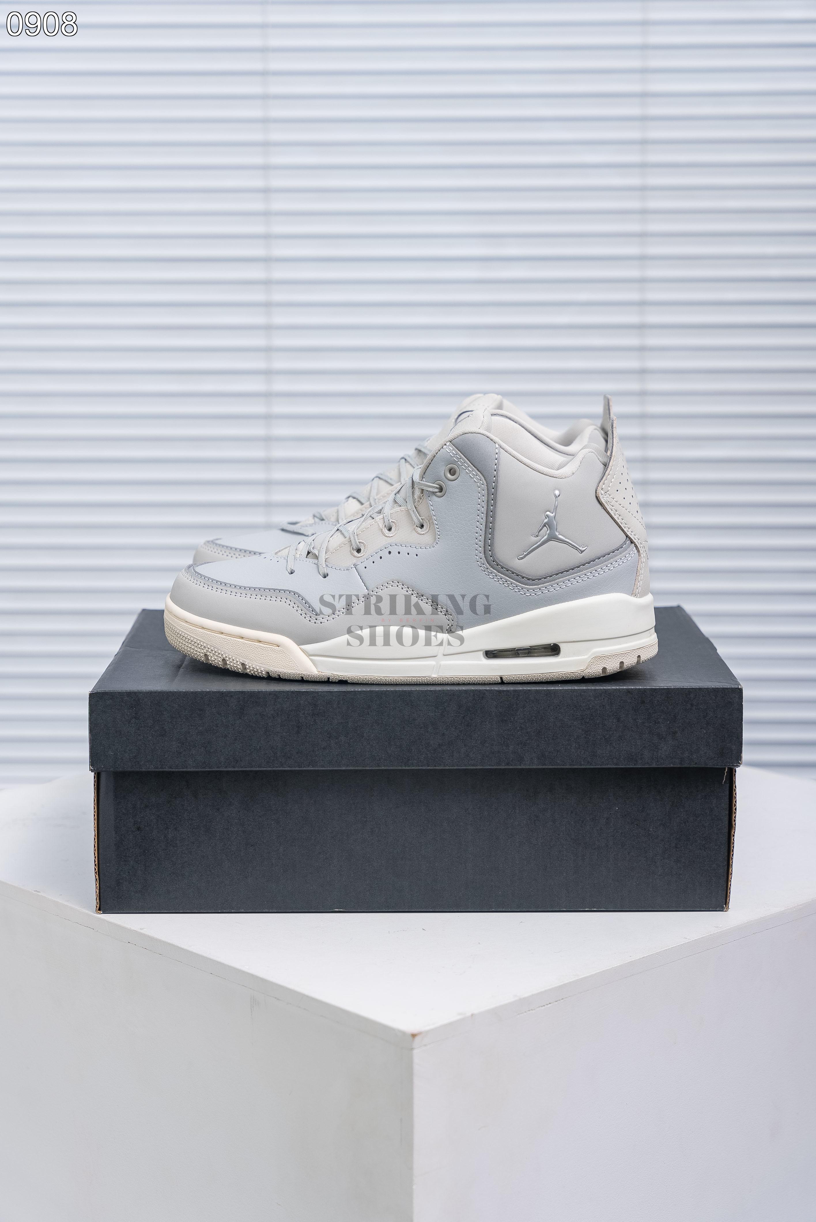 Jordan Courtside 23_img_3