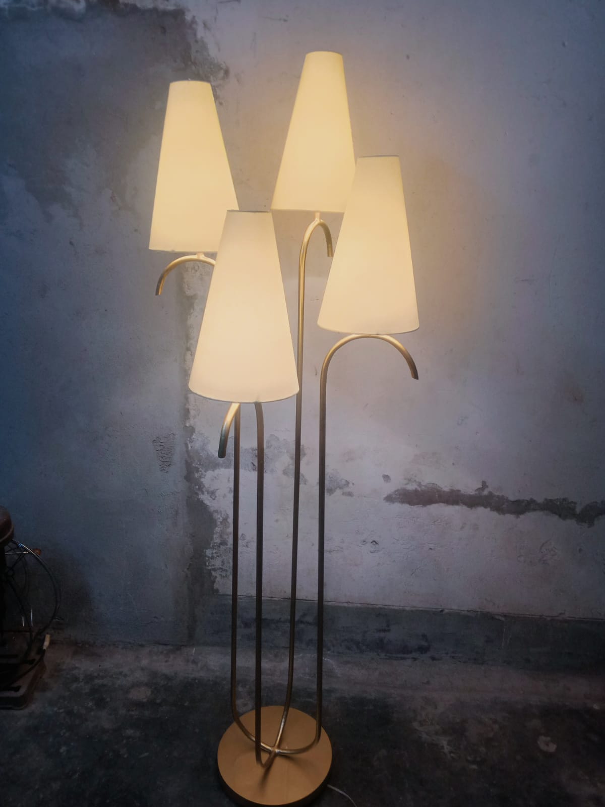 Iron Corner stand lamp._img_3