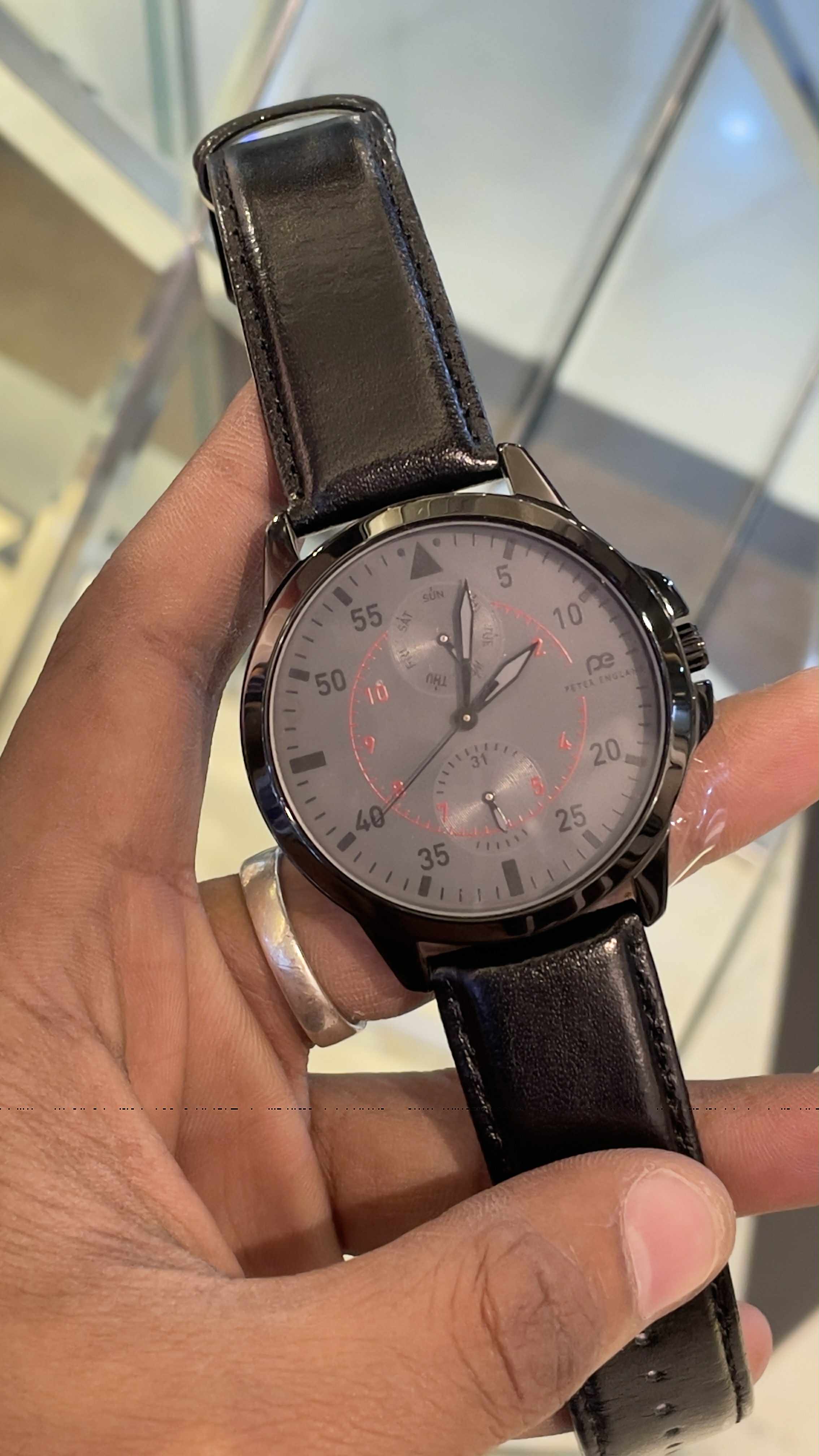 Authentic Peter England