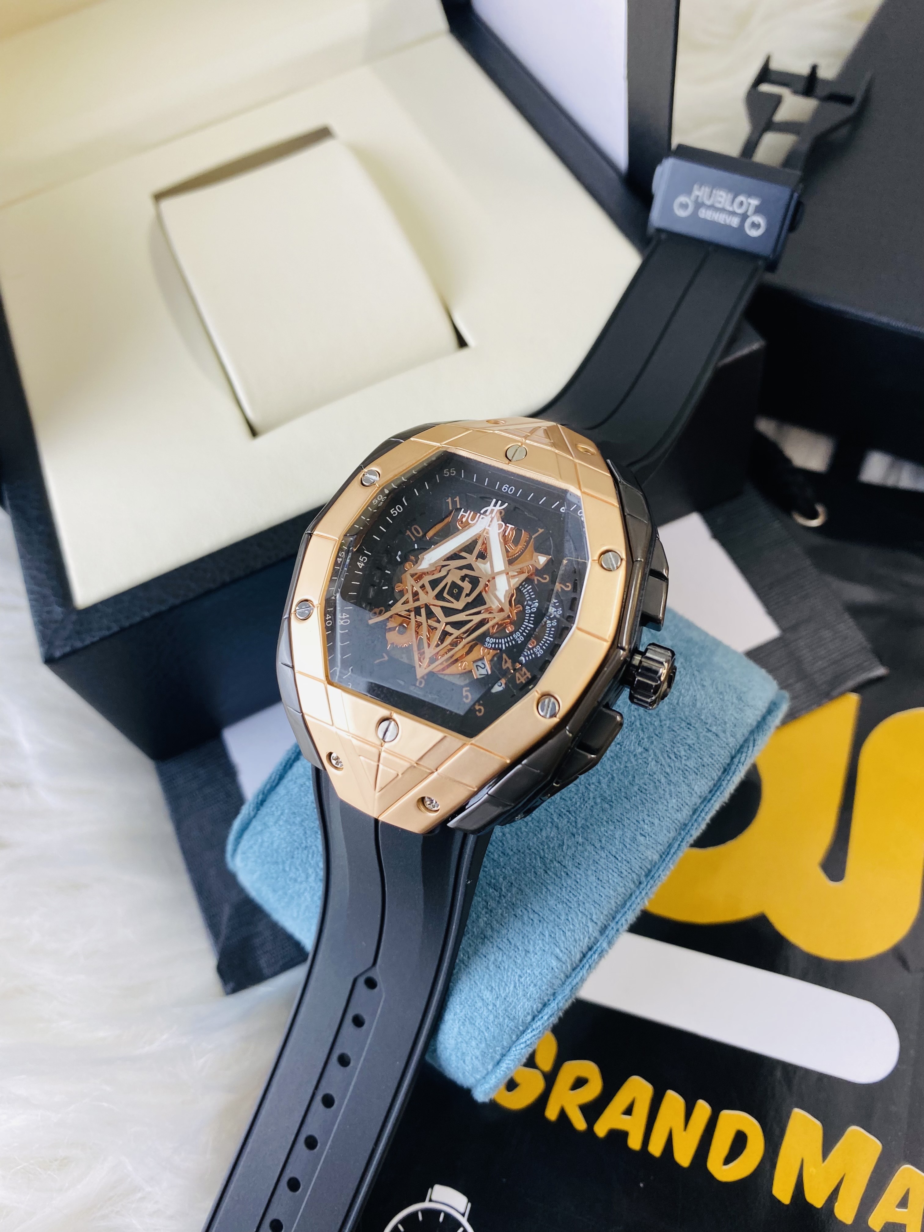 Hublot Diamond Shape Uper Rose