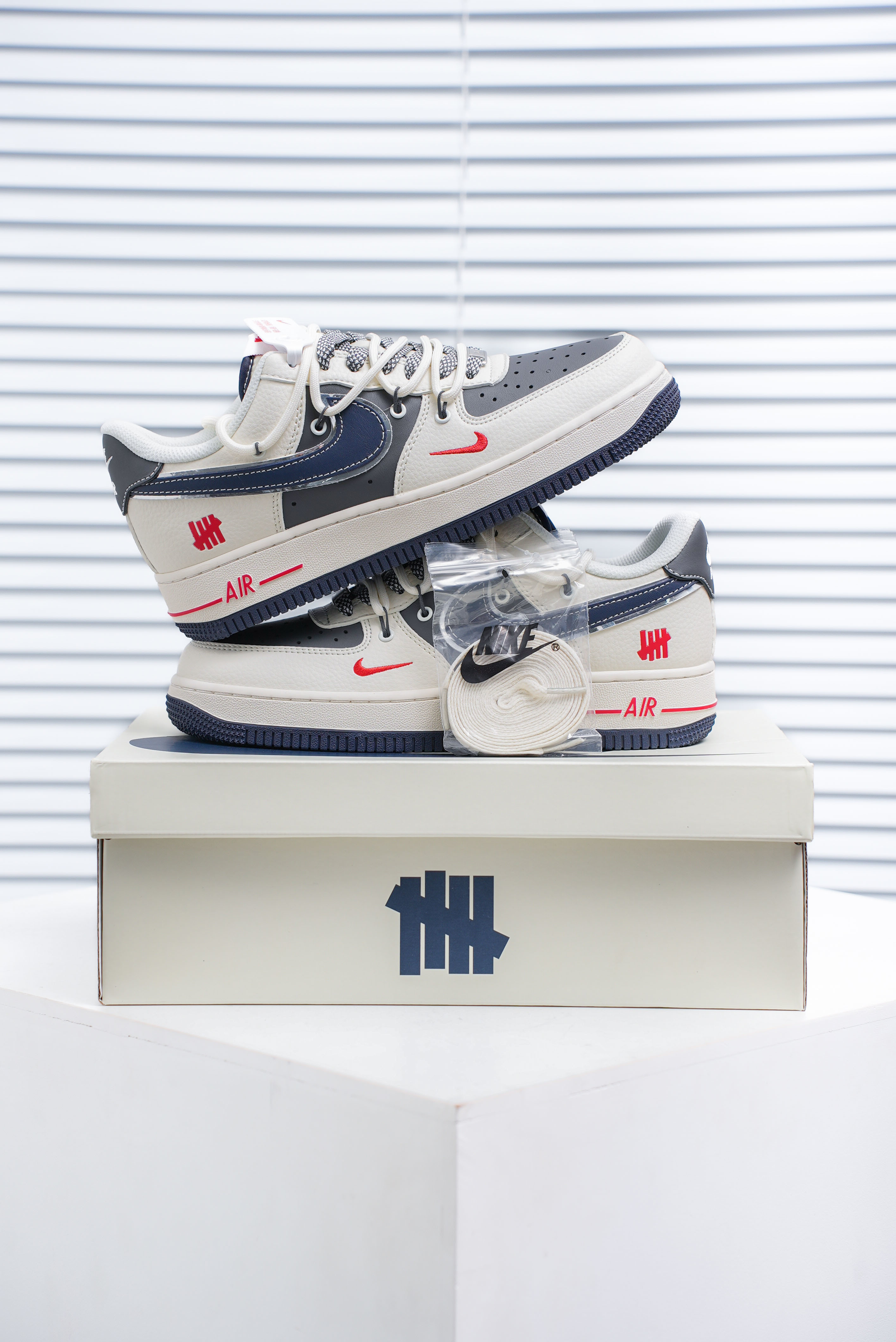 Nike Air Force 1 Low SP x UNDEFEATED (1:1)_img_1