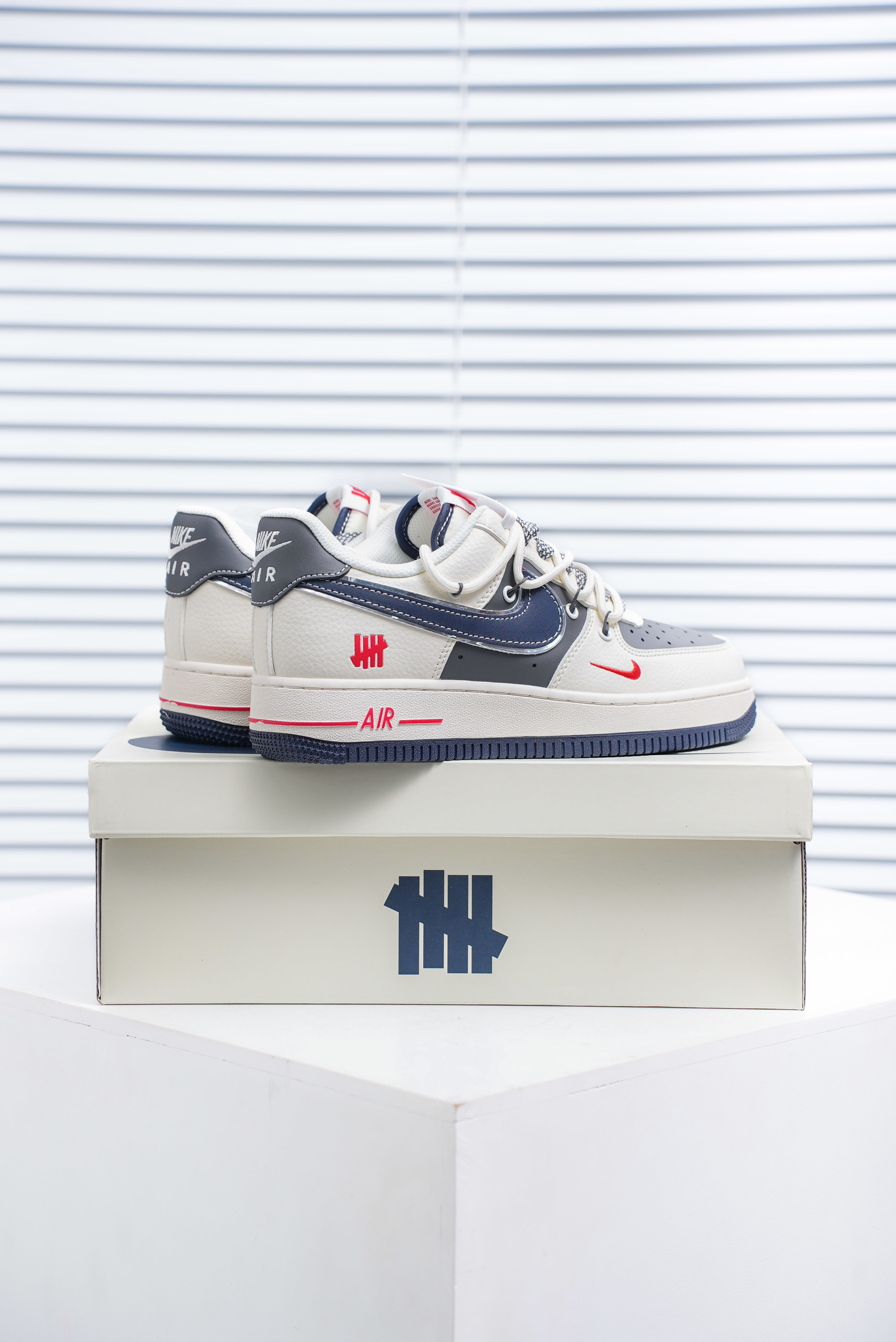 Nike Air Force 1 Low SP x UNDEFEATED (1:1)_img_3