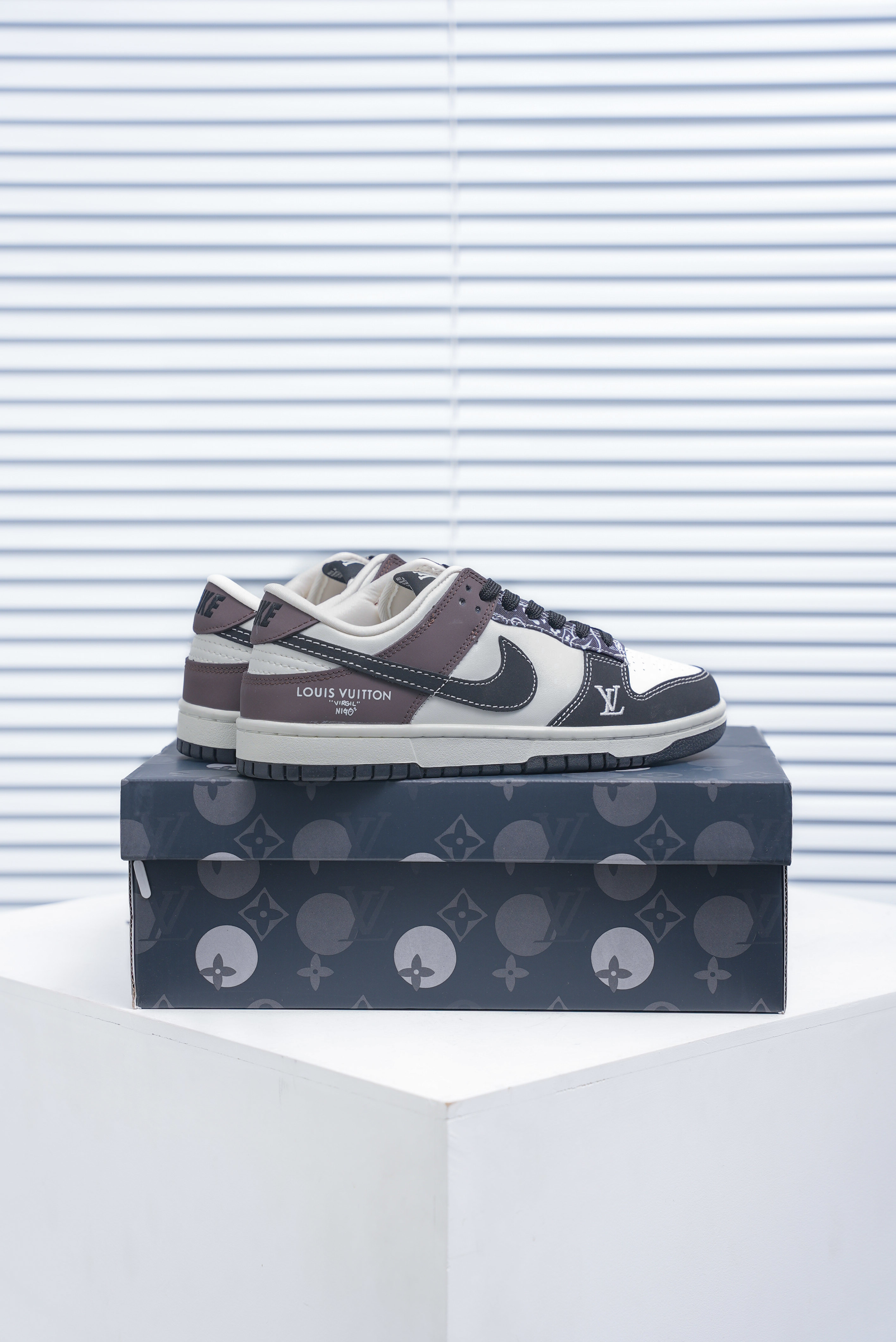 Louis Vuitton x Nike SB Dunk Low (1:1)_img_3