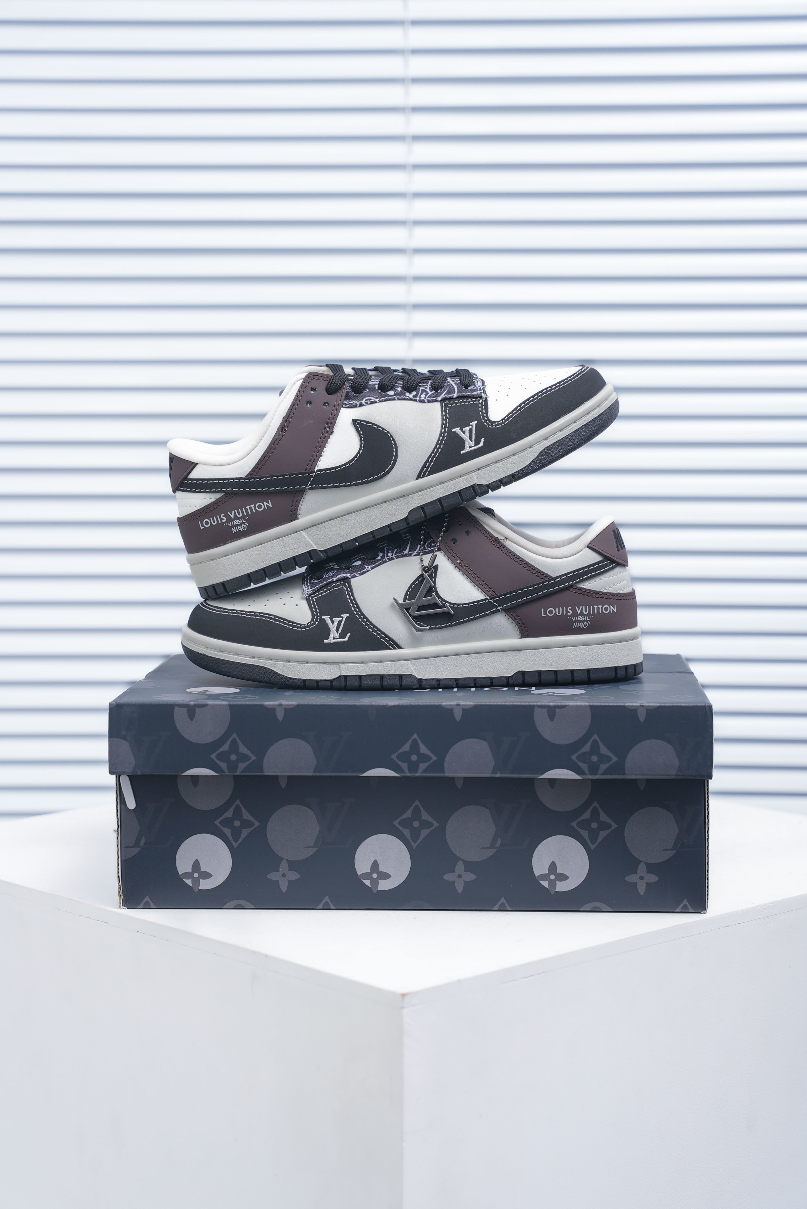 Louis Vuitton x Nike SB Dunk Low (1:1)_img_1