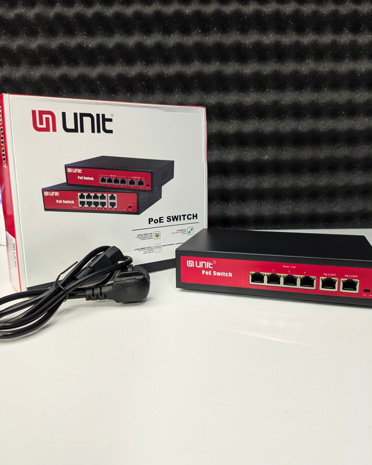 UNIT UT-B42A 4-Port PoE Switch
