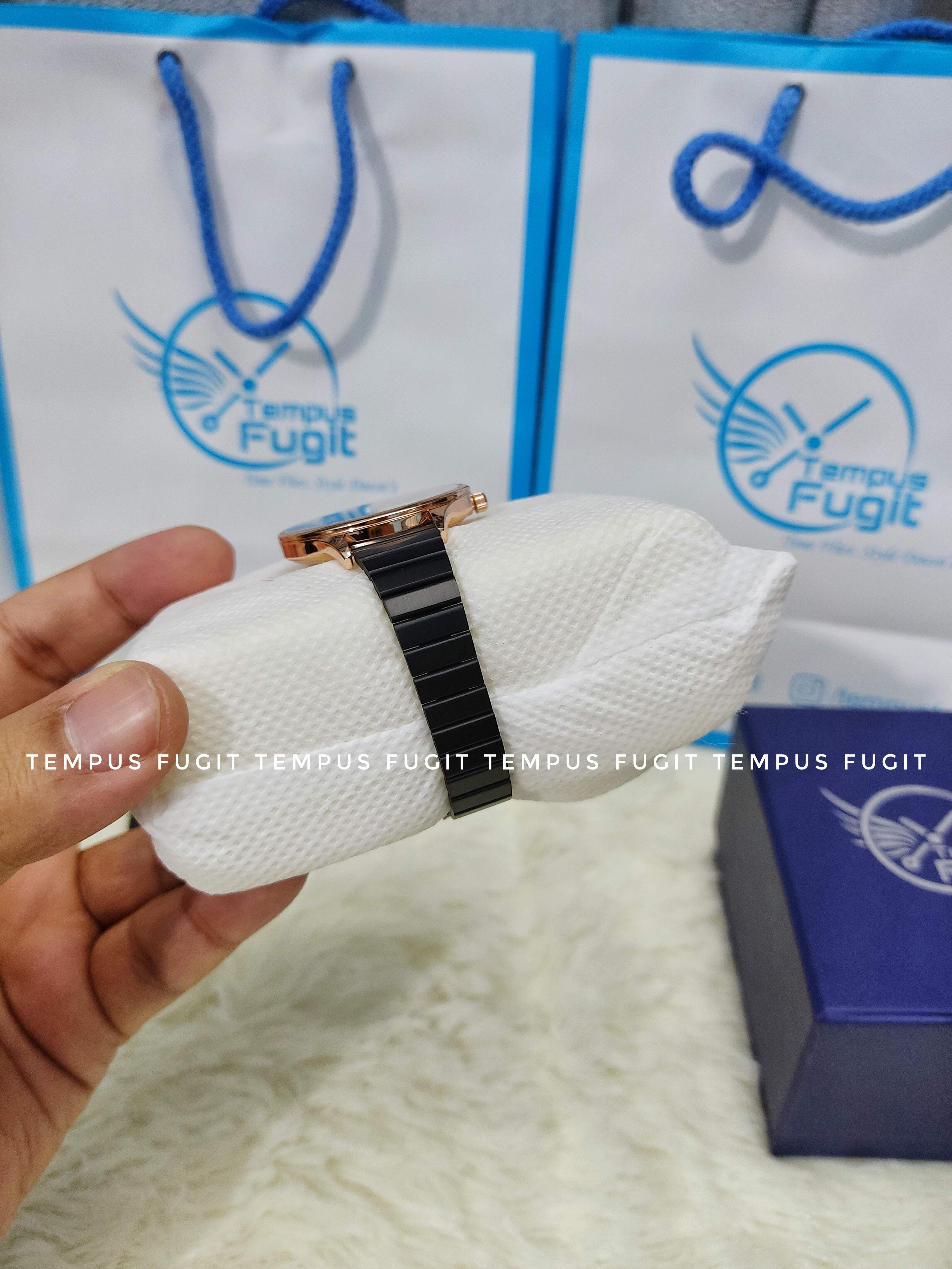 curren 9041 Ladies Chain Watch- Black Dial- Black Bezel- Black Chain- TF Code CR083CF_img_8