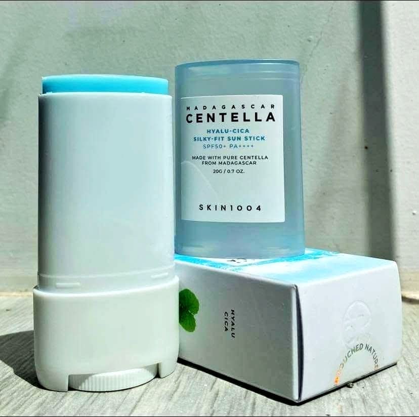 Skin1004 Madagascar Centella Hyalu Cica Silky Fit Sunstick