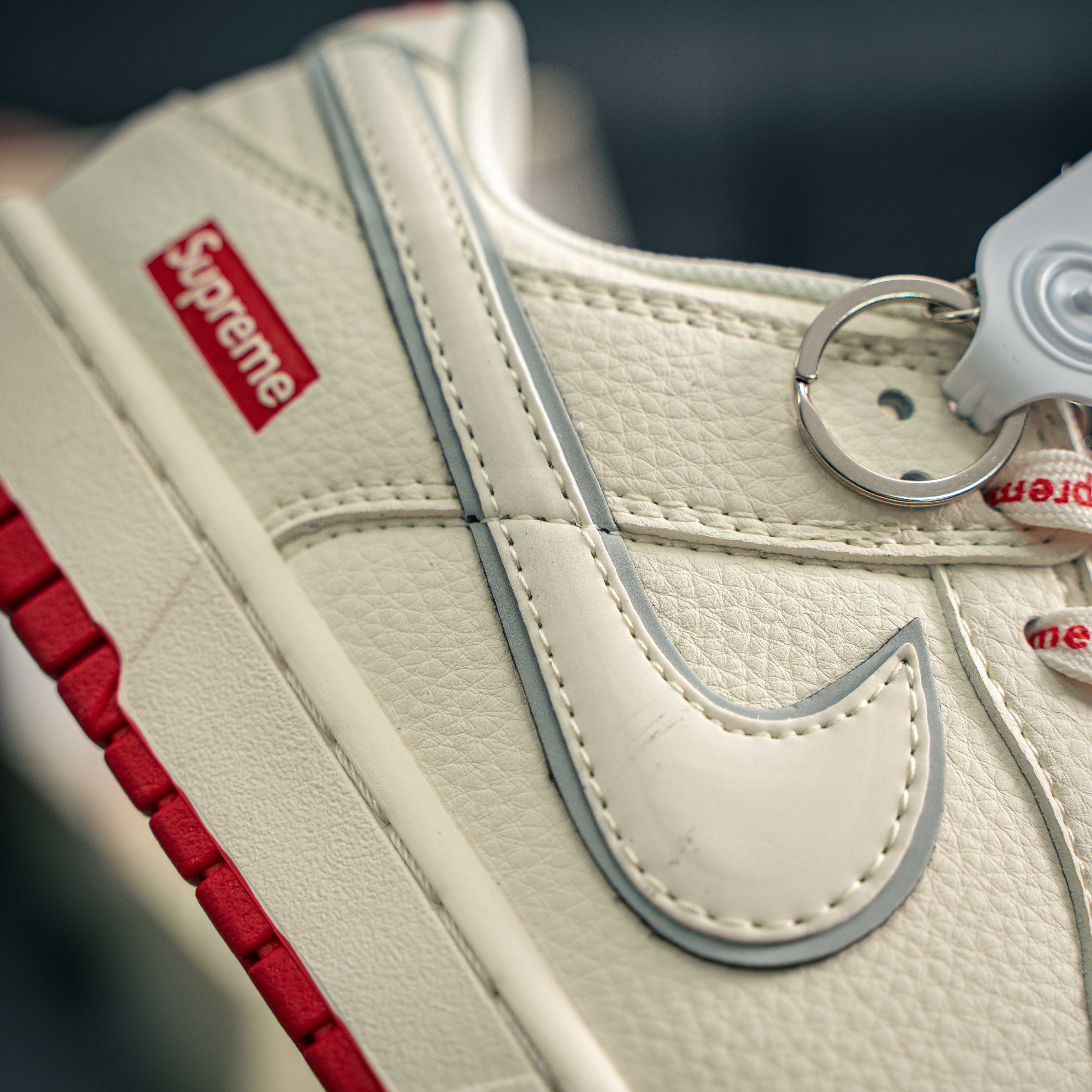 Nike SB Dunk Low x Supreme (1:1)_img_2