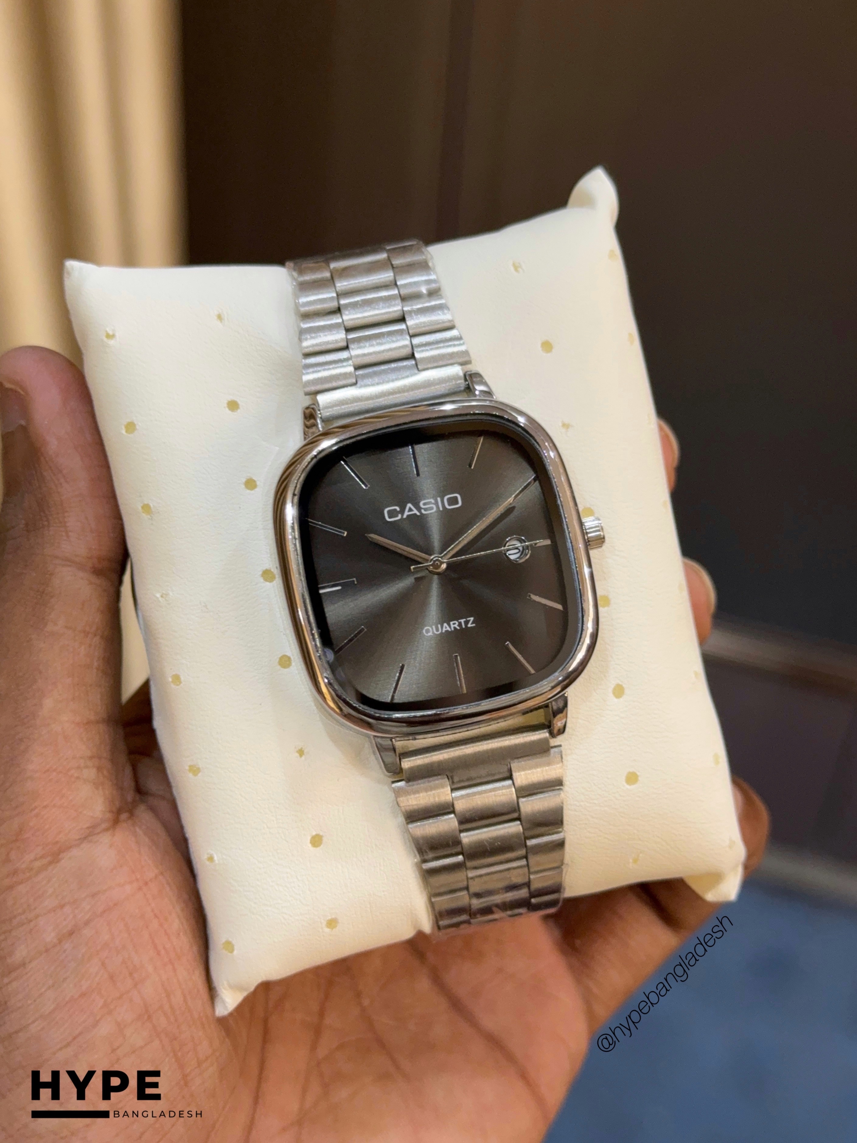 CASI0 Vintage Square Watch For Men (Silver-Black)_img_0