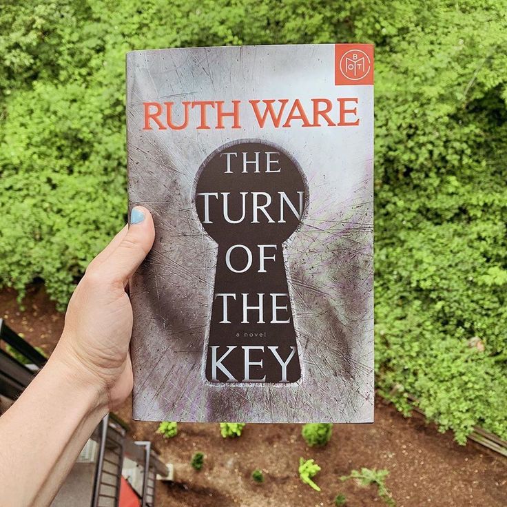 The Turn of the Key Book by Ruth Ware_img_1