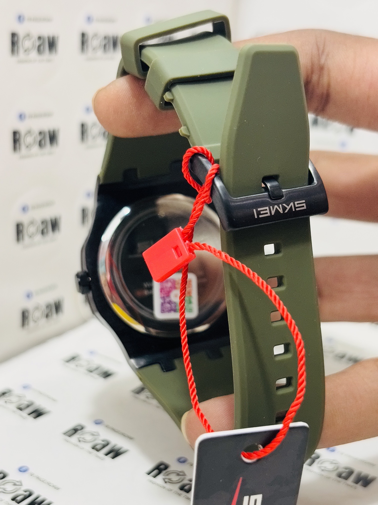 Skmei 2359 Quartz Analog Black Dial Silica Gel Strap Watch for Men_img_7