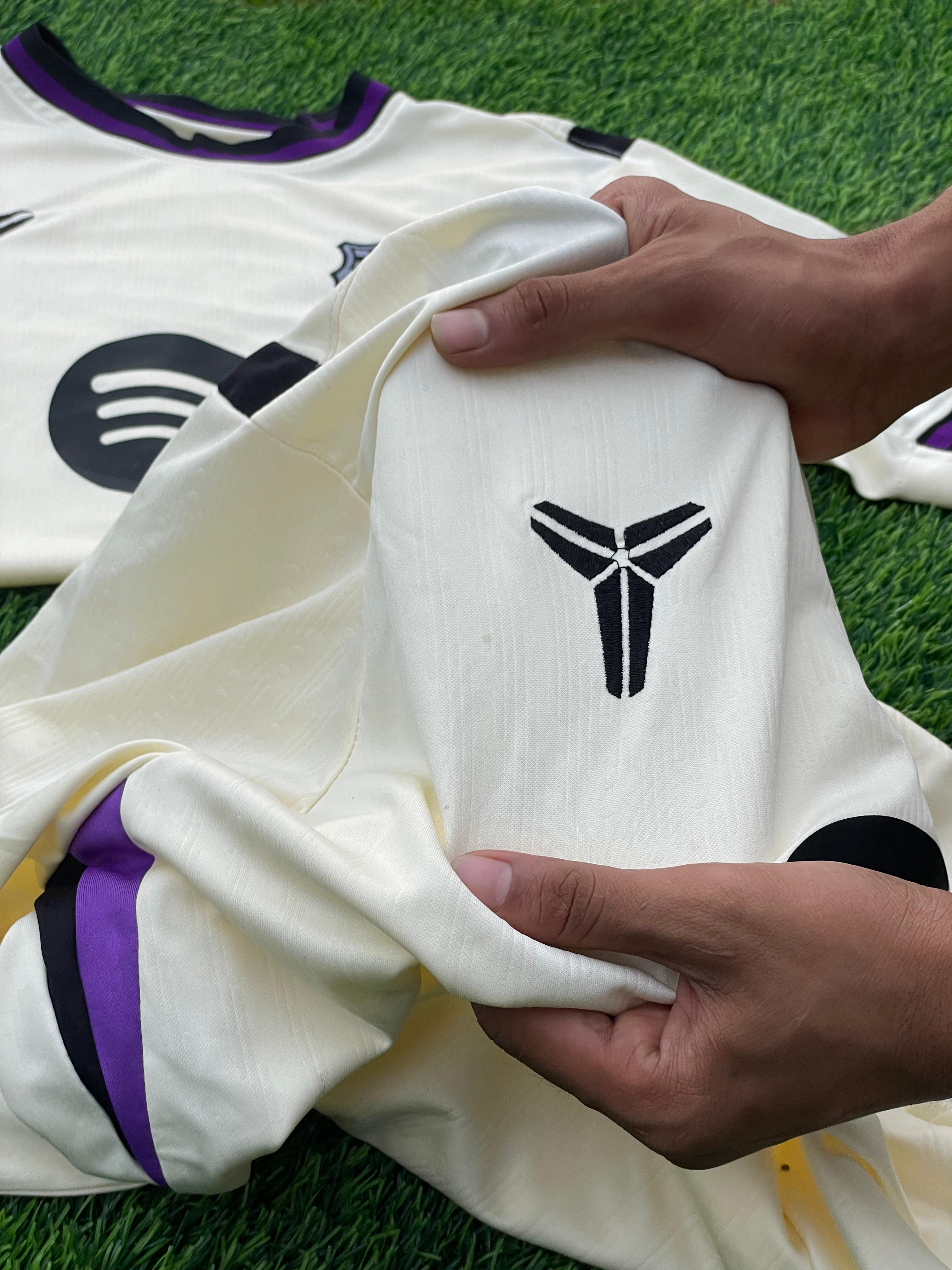 Barcelona 25/26 Away Kit Available now._img_3