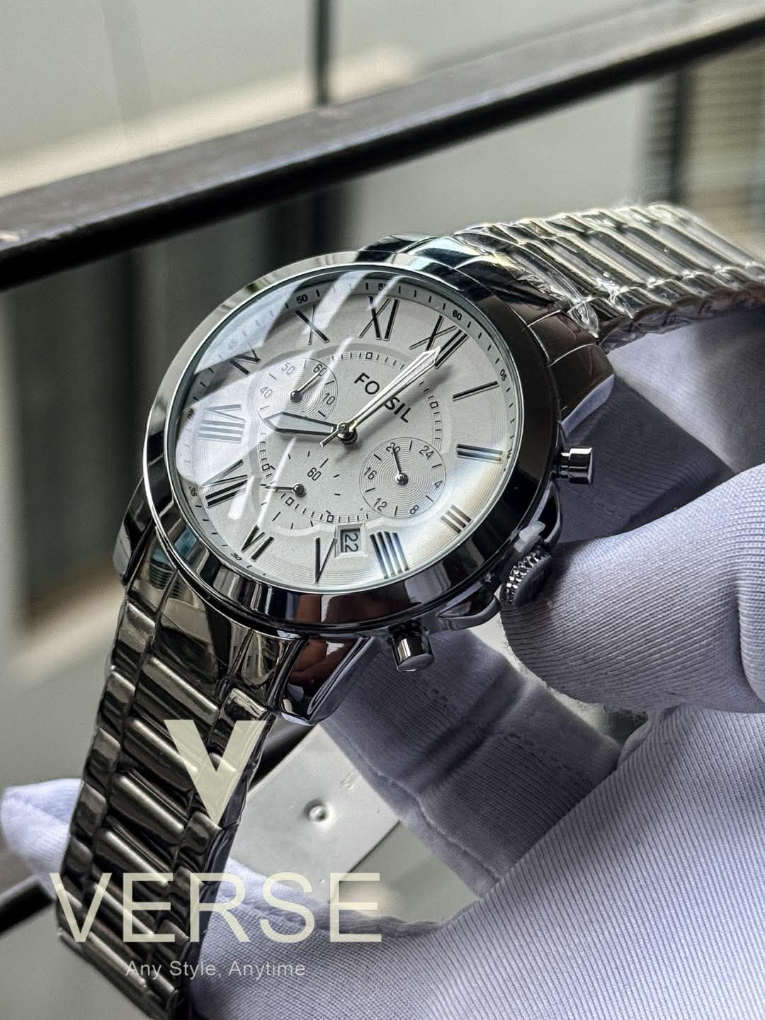 Fossil Quartz Chain Chrono white dial