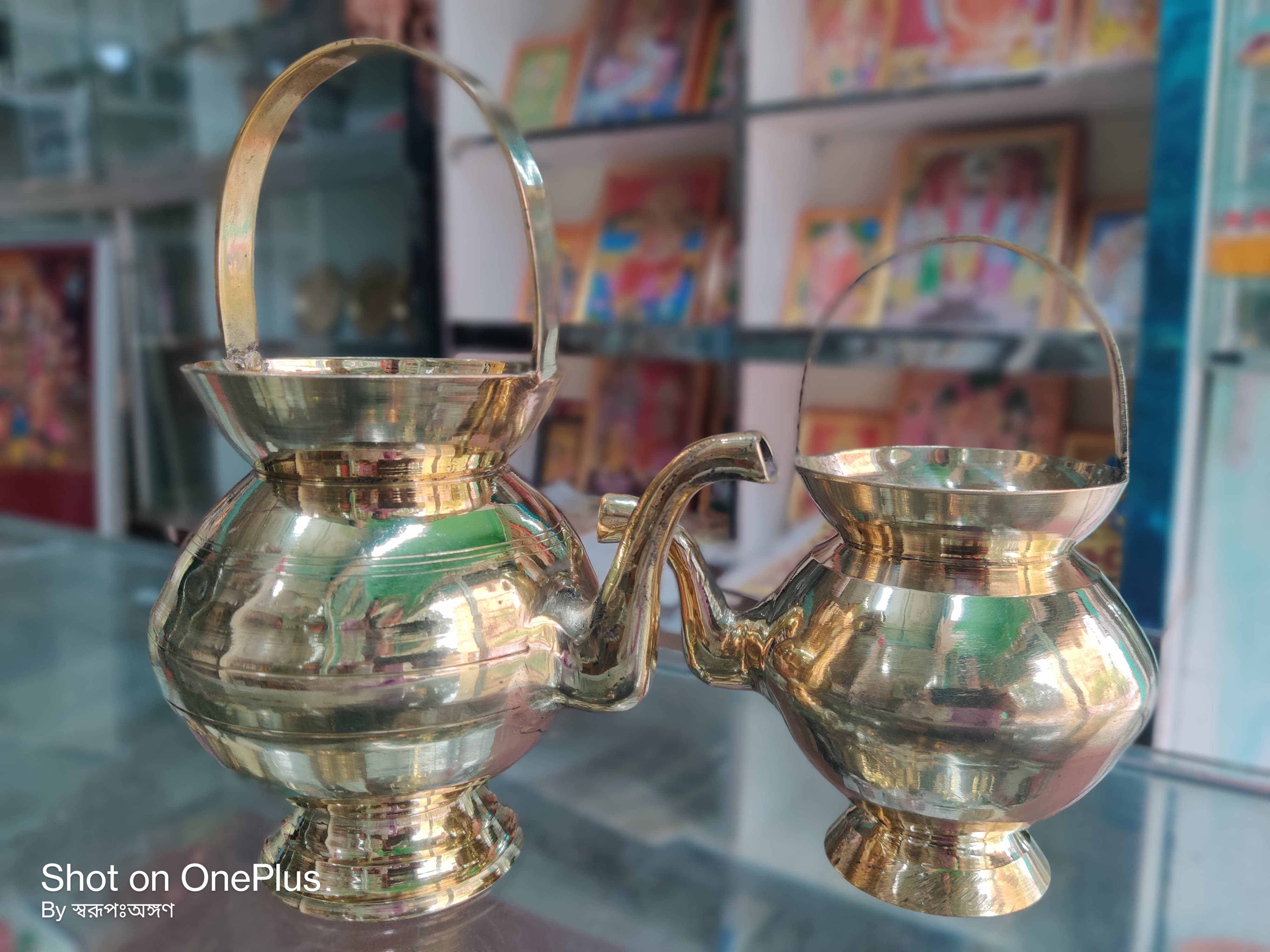 পিতলের কমন্ডুলু বড় - Image 1