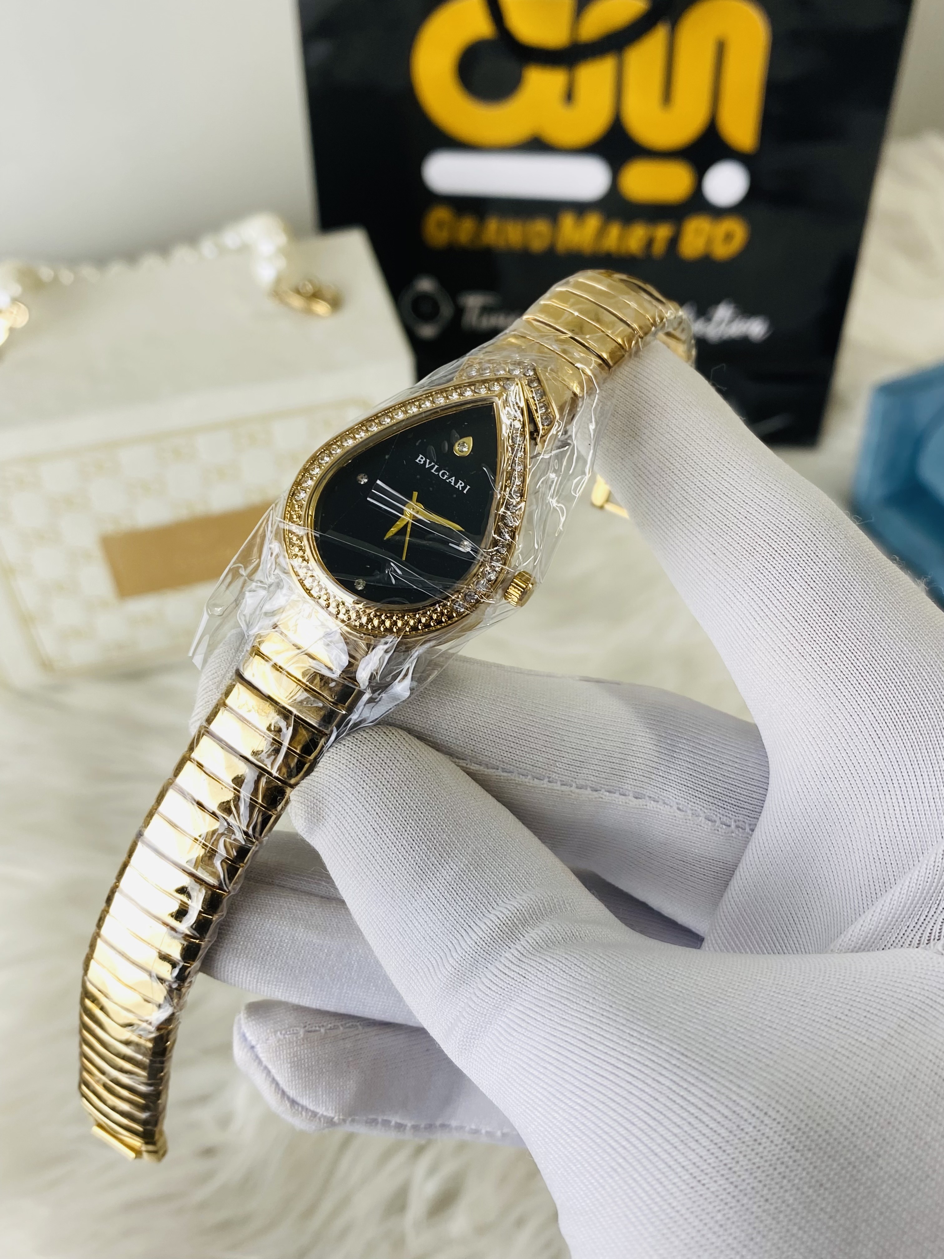 BVLGARI DIAL BLACK GIRLS