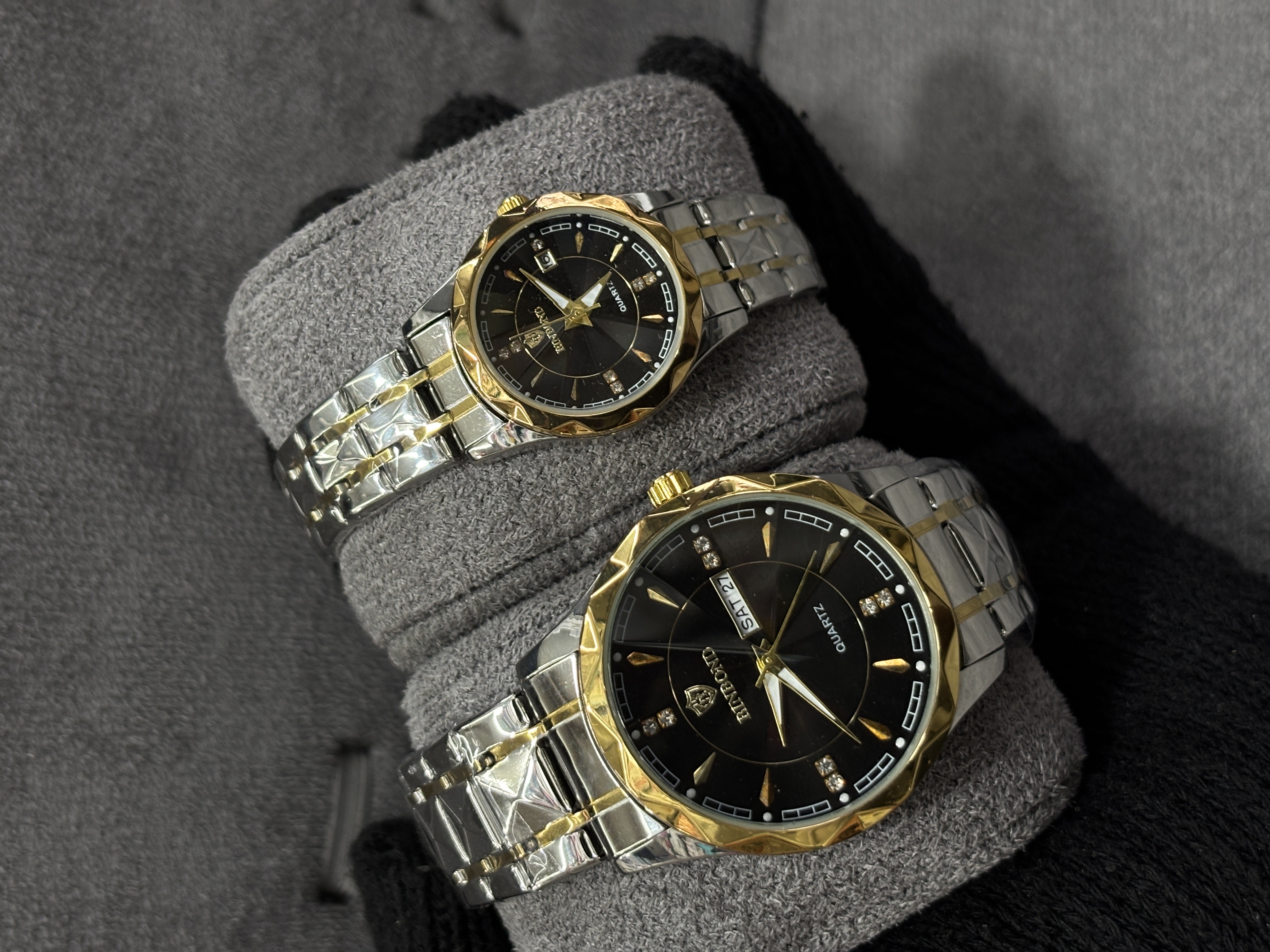 Binbond couple watch