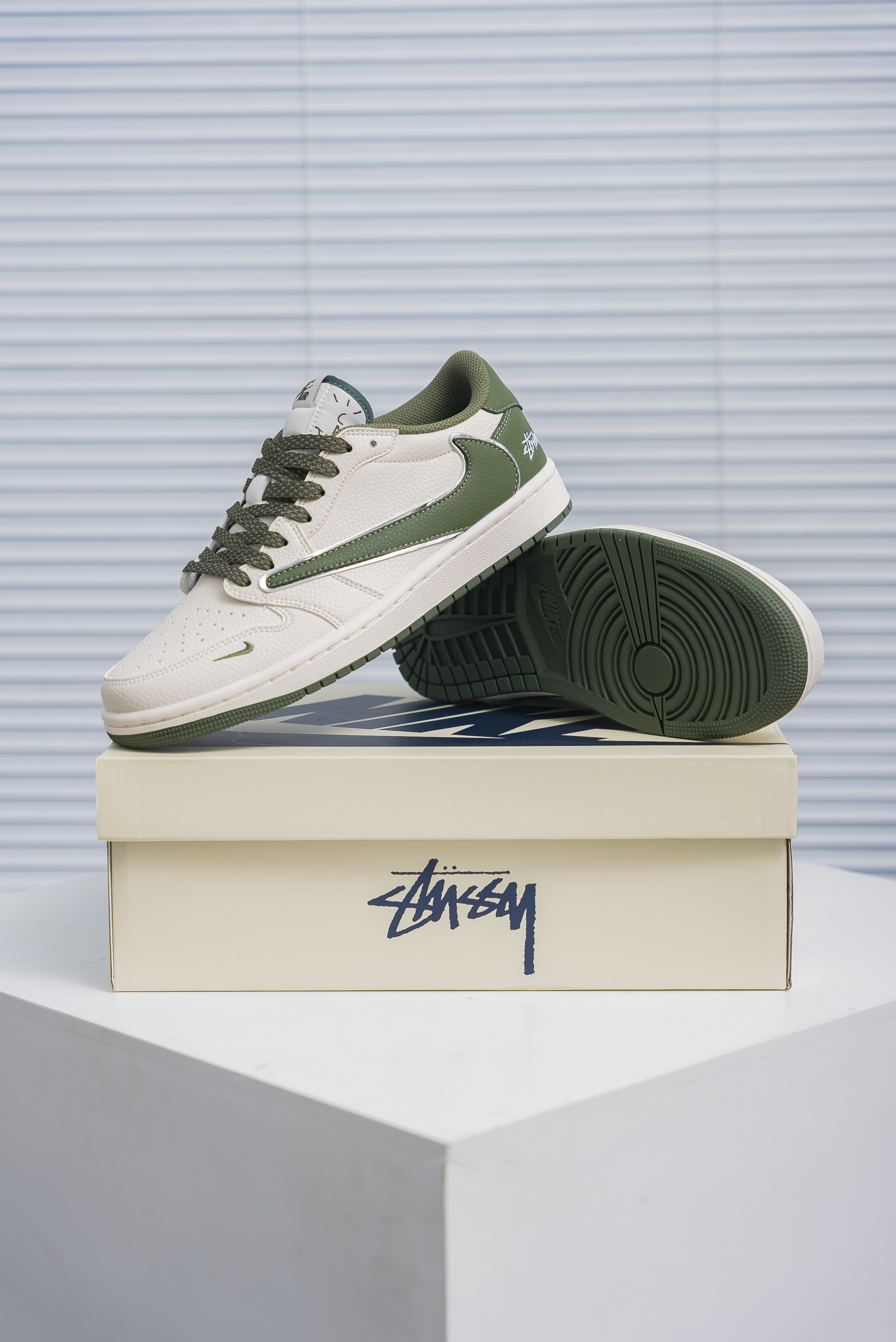 Nike Air Jordan 1 Low (1:1)