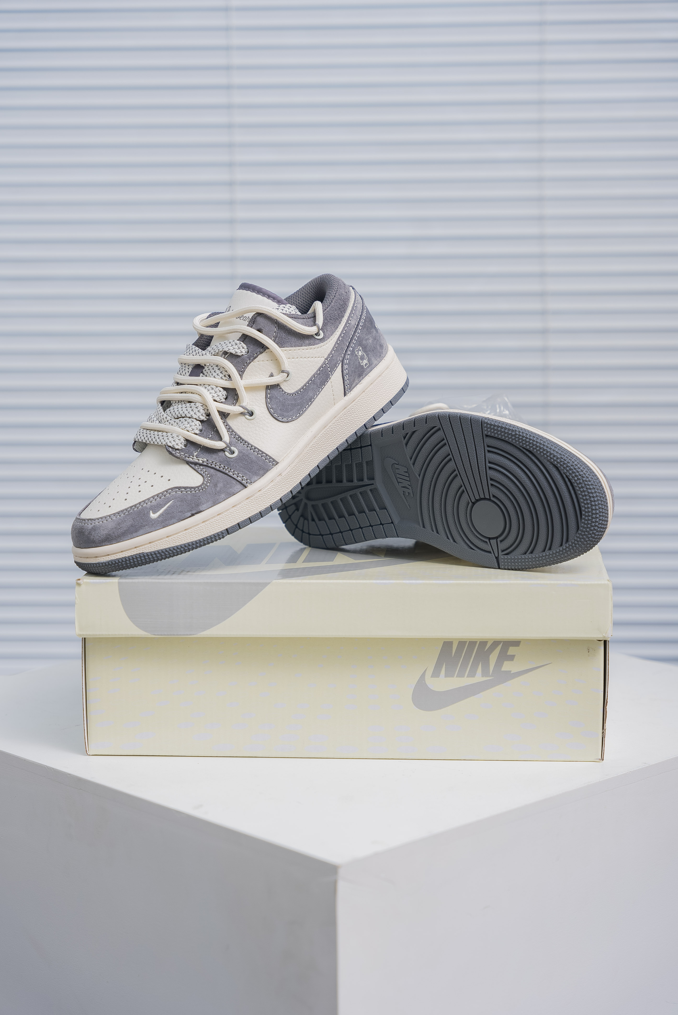 Nike Air Jordan 1 Low (1:1)