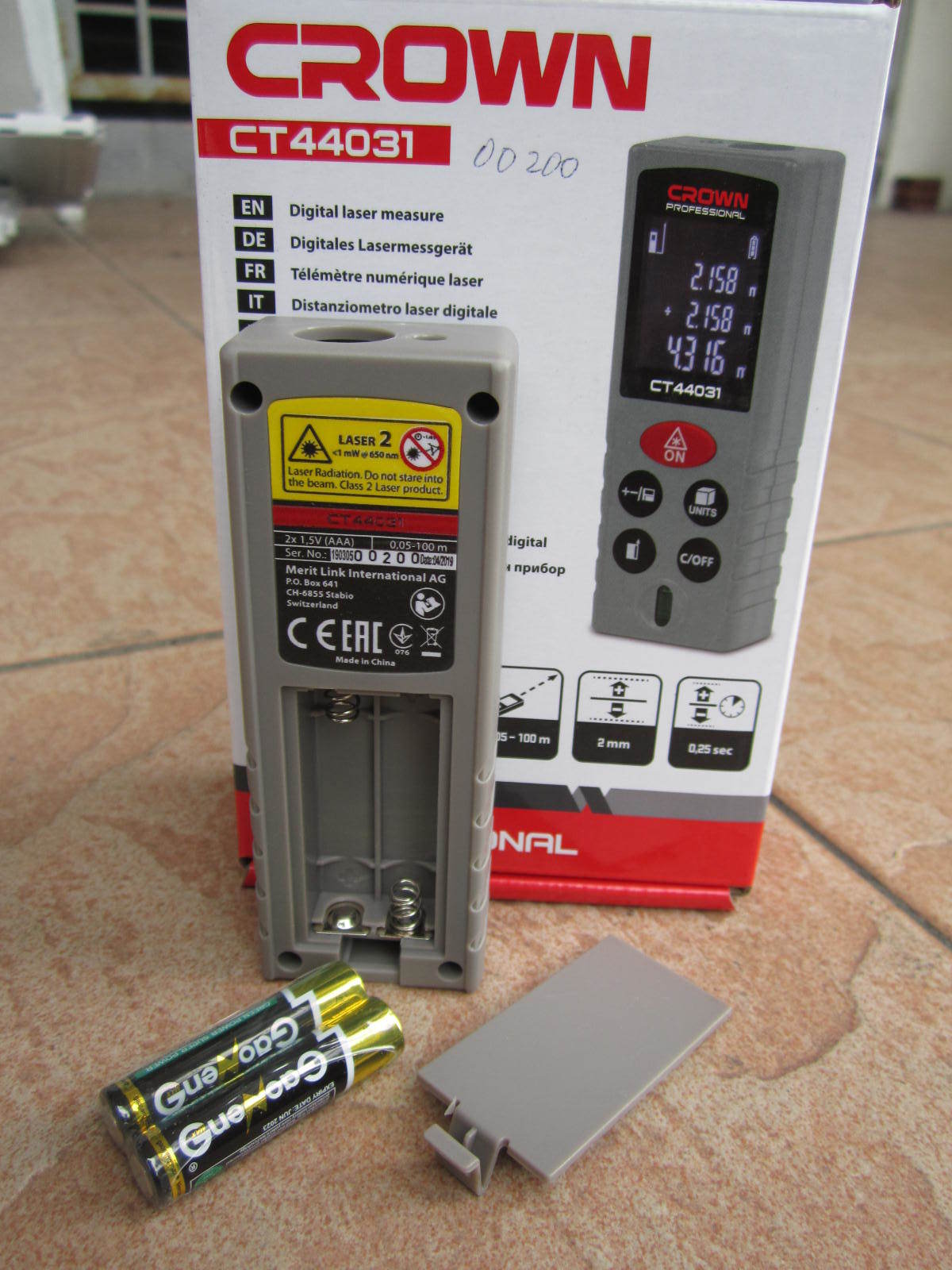 CROWN CT44031 Professional Digital Laser Measure, 100m, ±2mm; CT44031_img_4