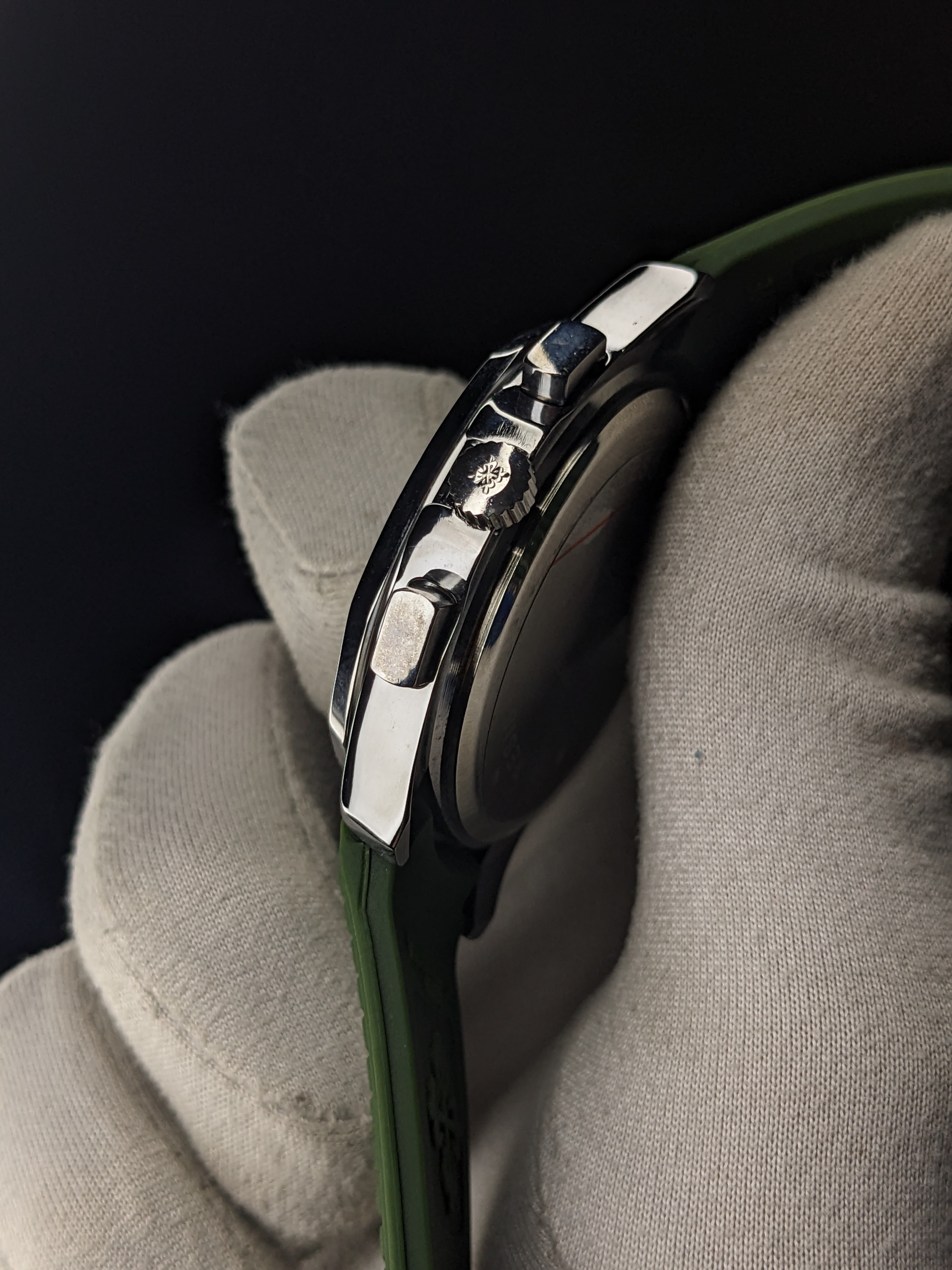 Patek Philippe Aquanaut Green_img_2