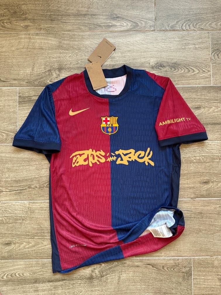 Barcelona Travis Scott kit_img_1