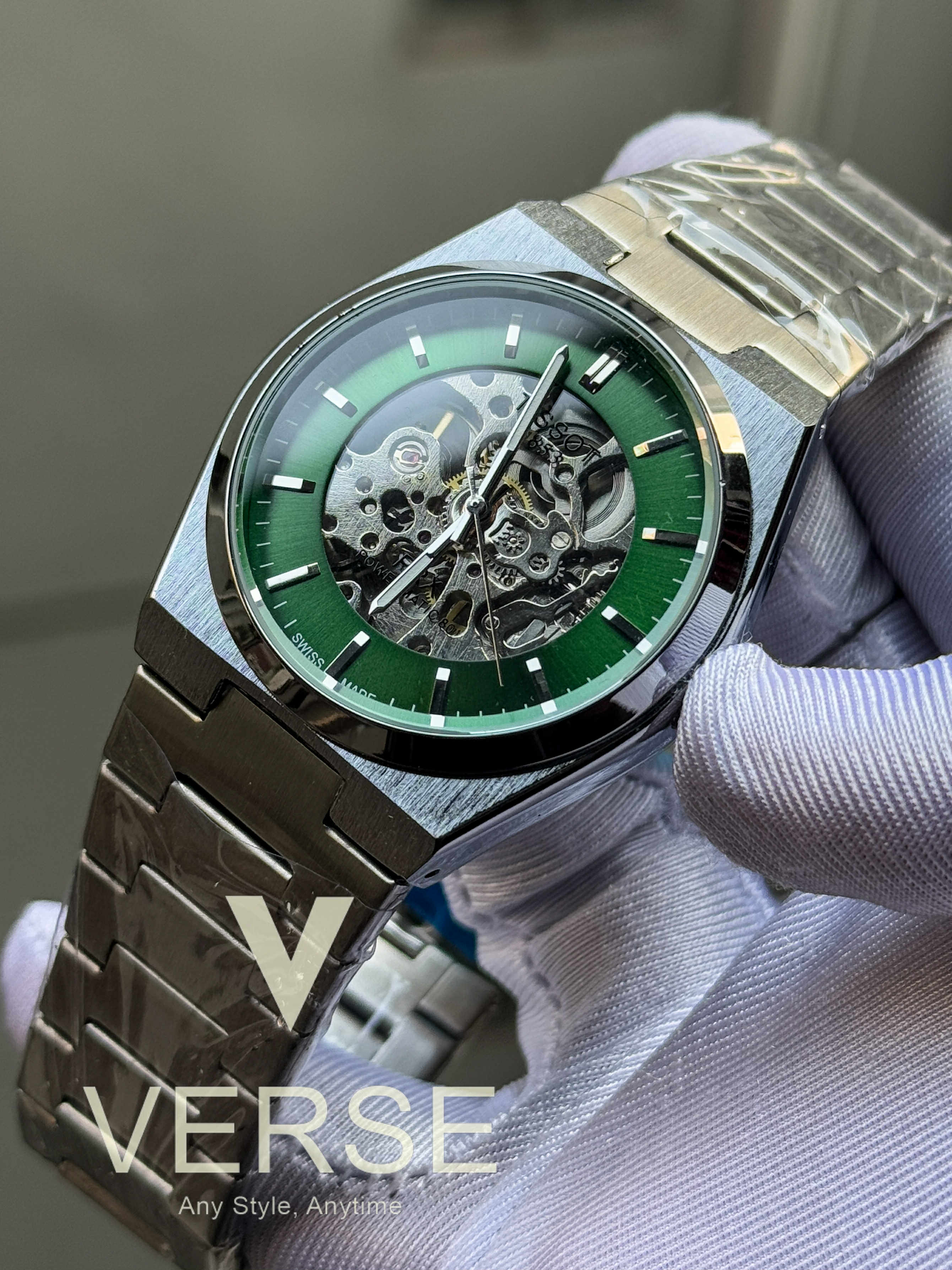 Tissot auto silver chain green dial