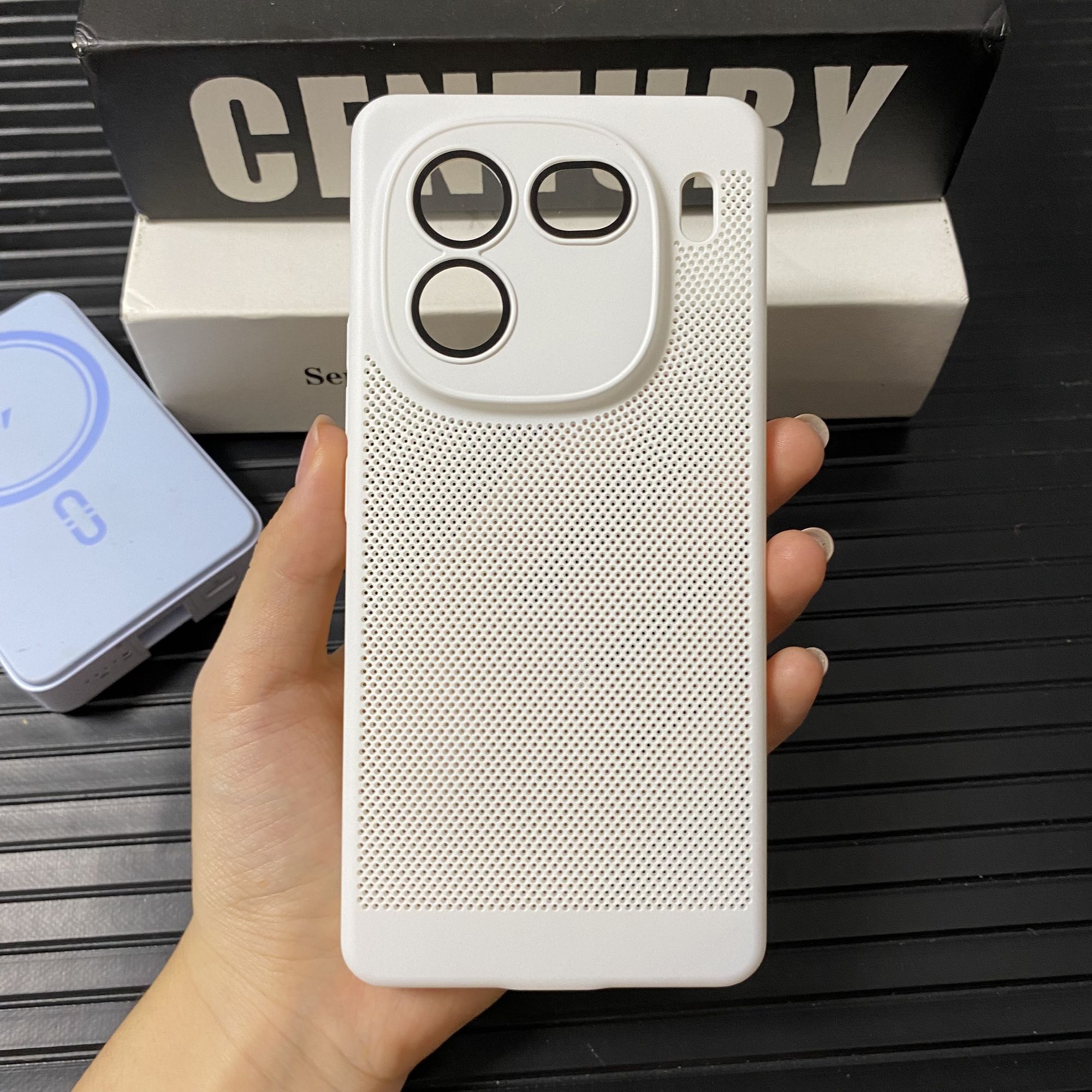 IQOO12 Ultra thin heat dissipation honeycomb breathable cover with lans (glass)_img_0