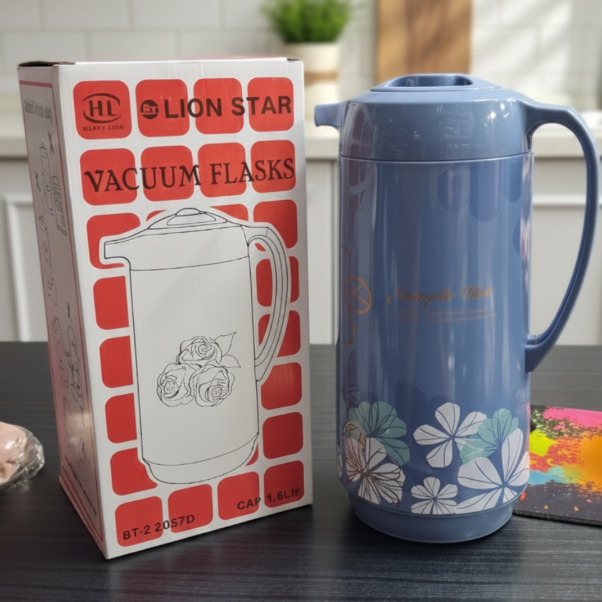 Lion Star vacuum flask 1.6 L_img_0