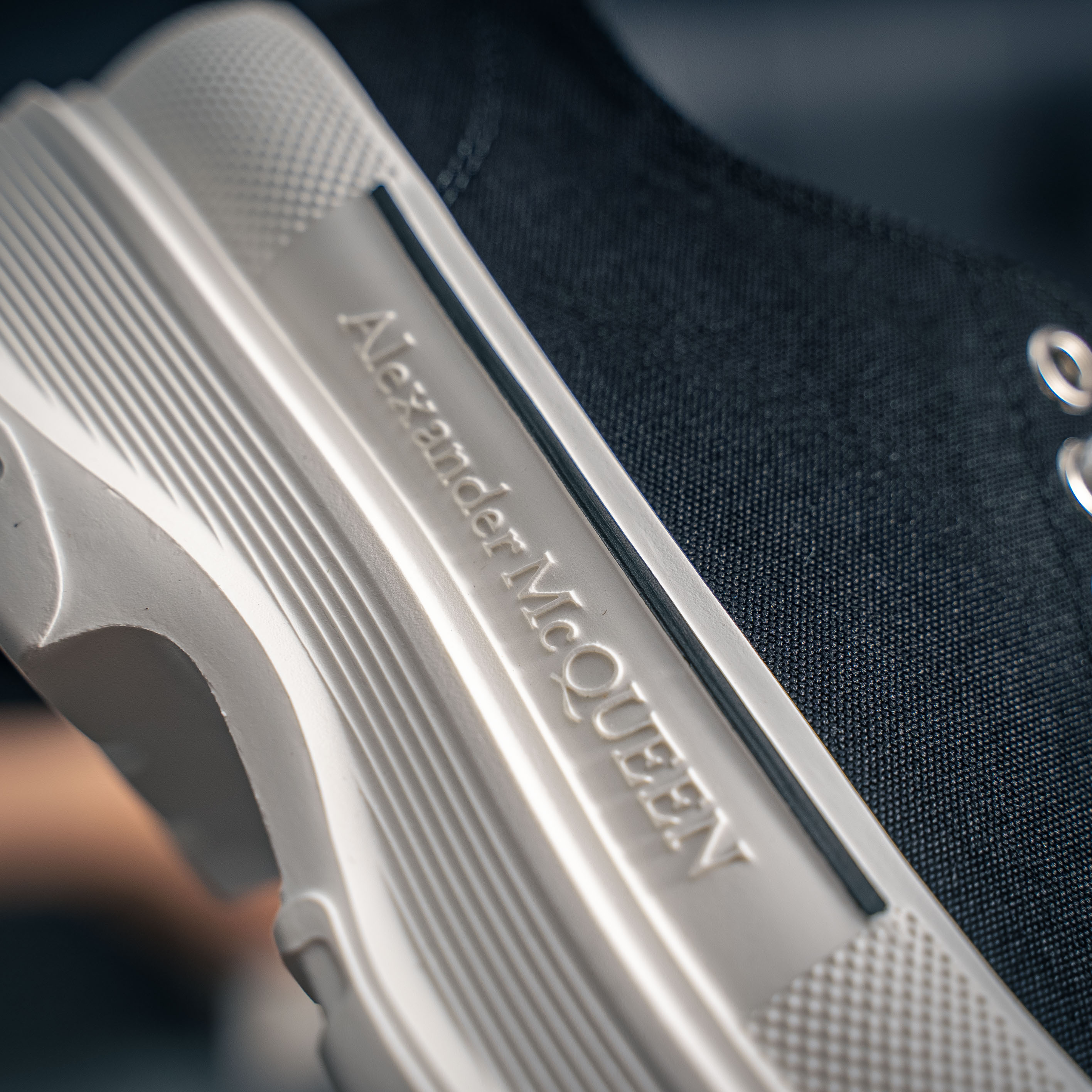 Alexander McQueen Tread Slick Lace Up sneakers. (1:1)_img_2