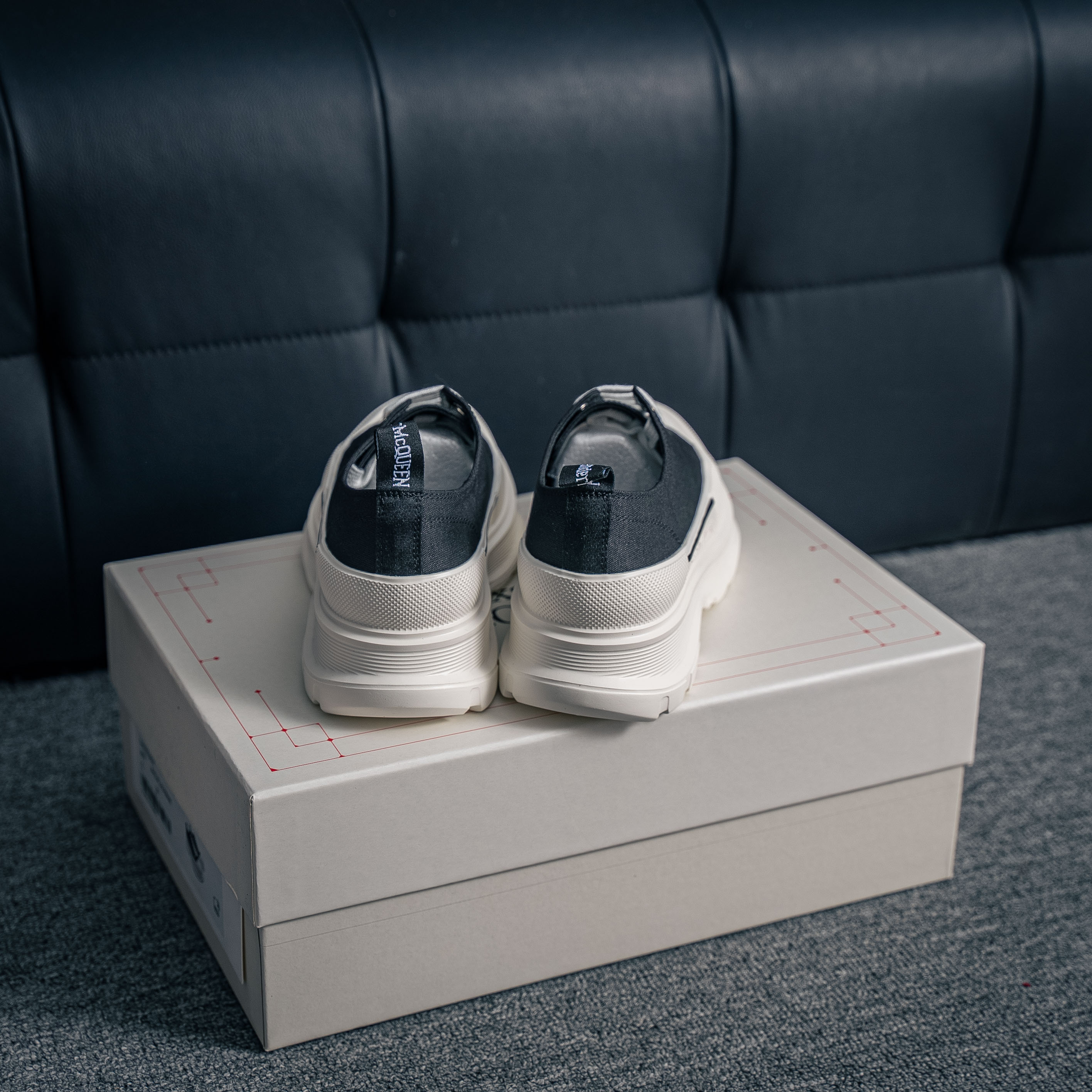 Alexander McQueen Tread Slick Lace Up sneakers. (1:1)_img_4