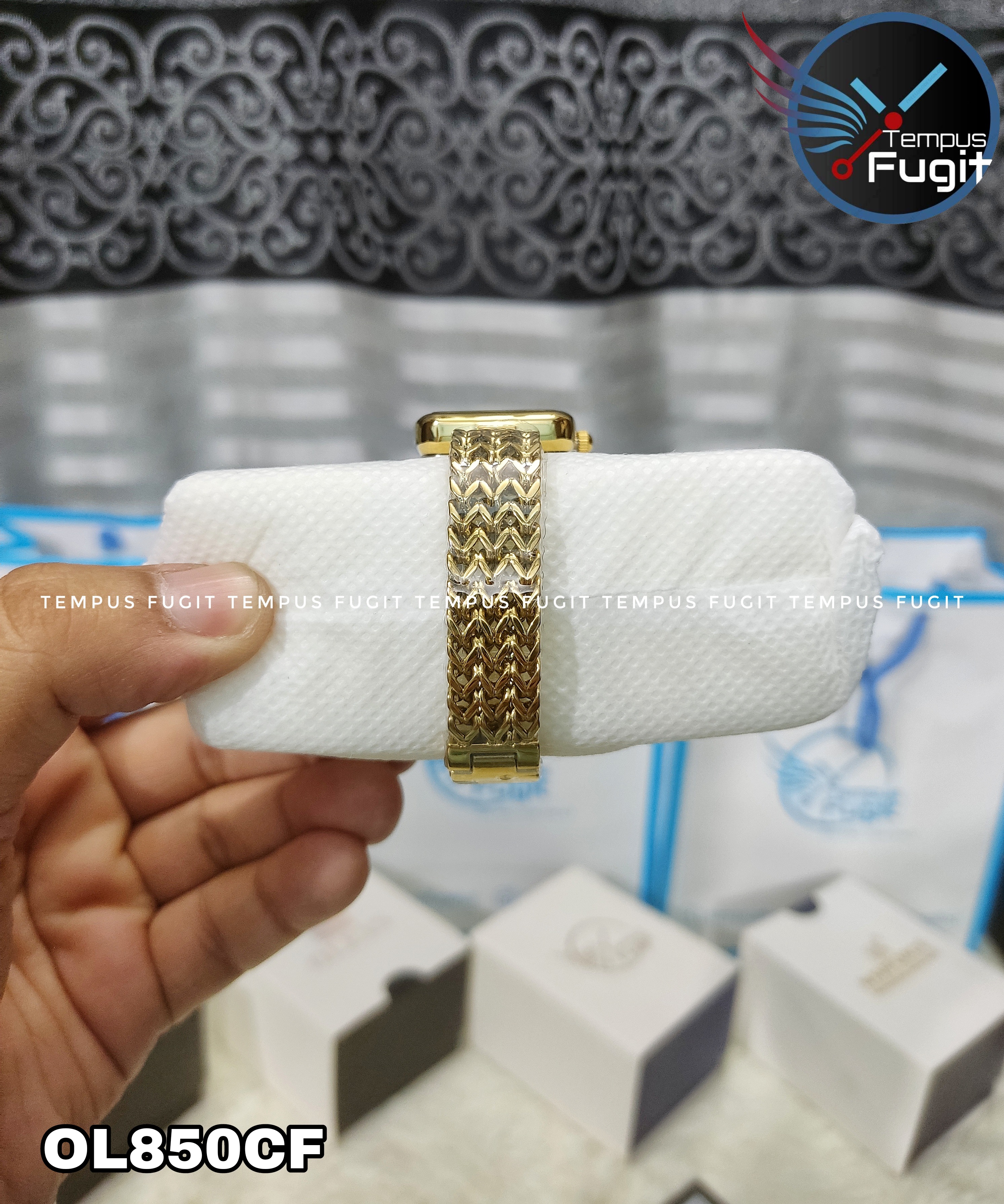 OLEVS 9948 Ladies Watch Rectangular Shape- Black Dial- Golden Bezel- Golden Chain- TF Code OL850CF_img_7