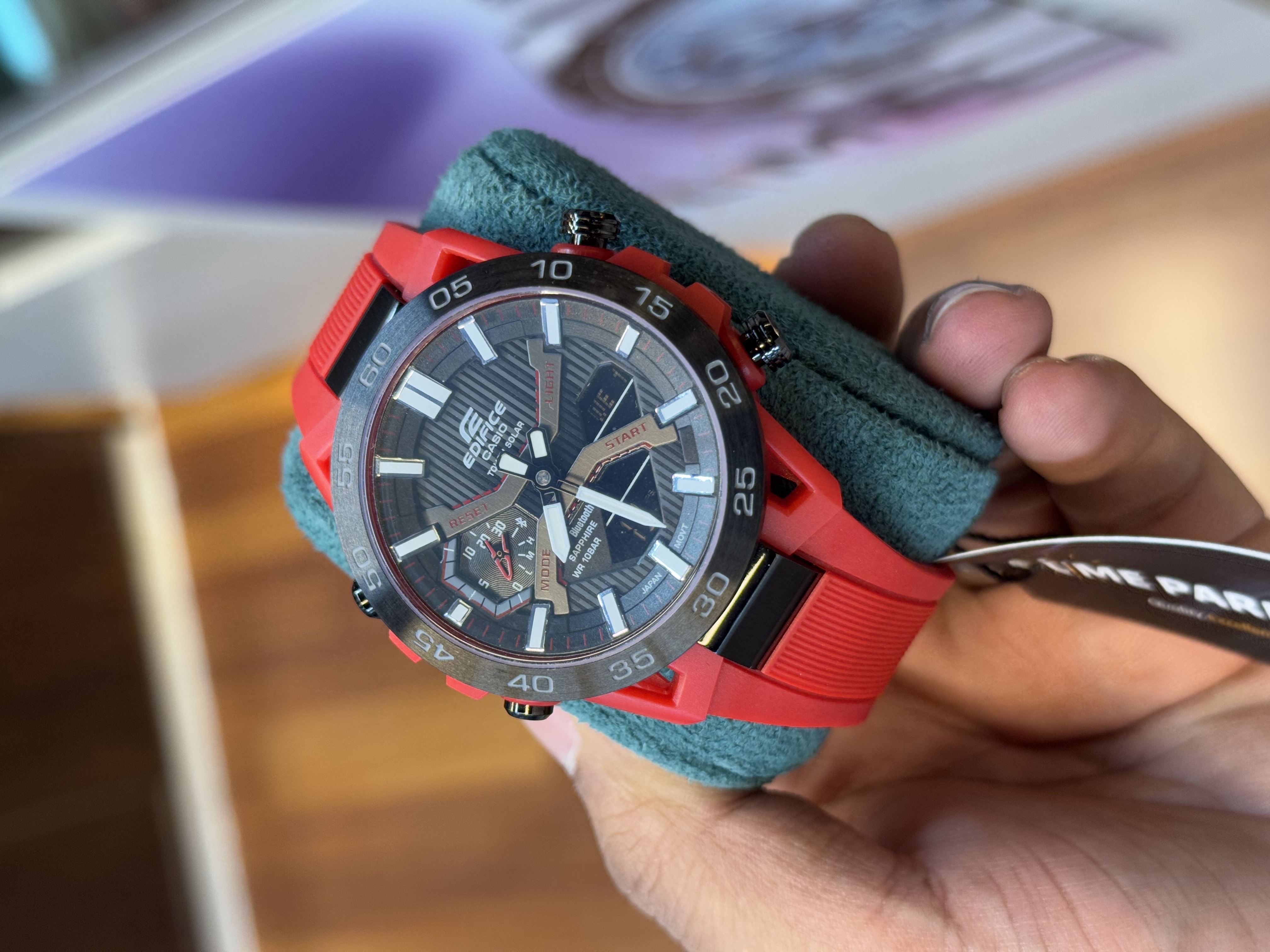 Edifice master grade | Japan movement, red silicon