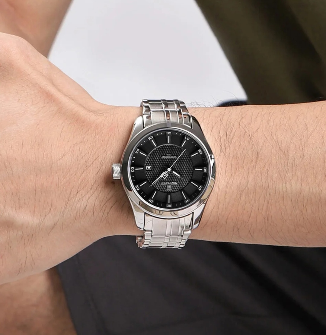 Naviforce 8032 Gents Chain Watch - Black Dial- Silver Bezel- Silver Chain- TF Code NF824CM_img_3