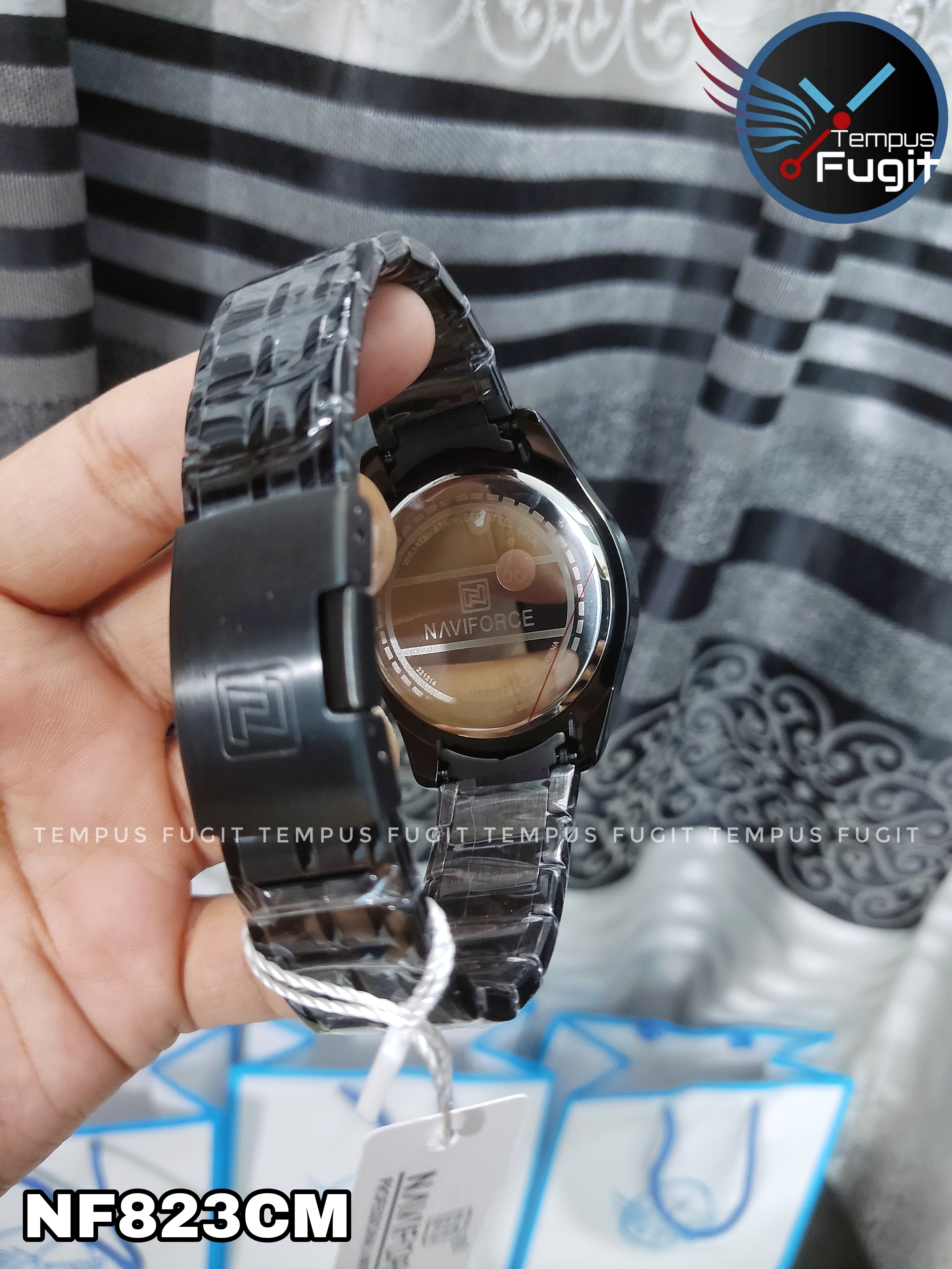 Naviforce 8032 Gents Chain Watch - Black Dial with Red Markings- Black Bezel- Black Chain- TF Code NF823CM_img_11