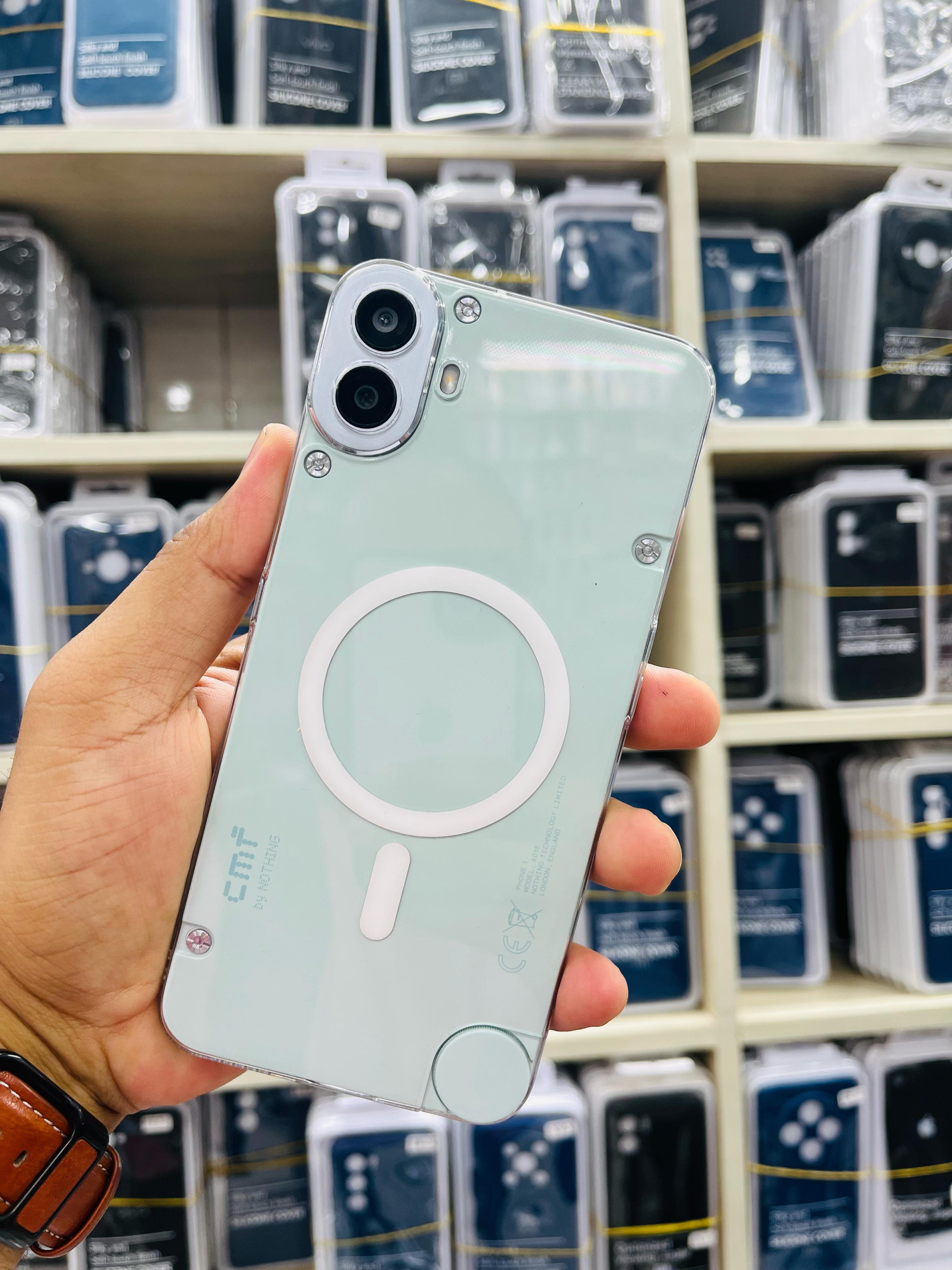 CMF 1 Phone Anti Yellow Hard Case With Magsafe Design_img_2