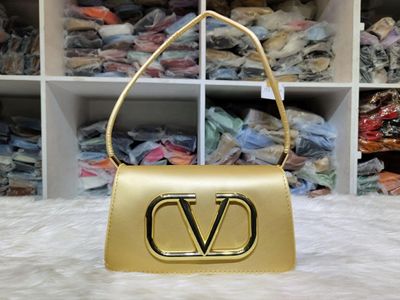 Valentino Small LOCÒ Shoulder Bag – Women’s Calfskin PU Leather Armpit Chain Bag | European & American Trend | Urban Simplicity Style_img_6