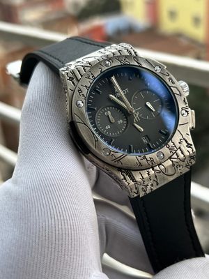 HUBLOT ENGRAVED SILVER CASE BLACK BELT_img_0