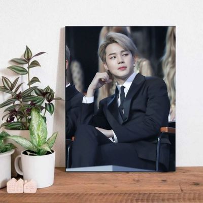 Small Canvas-Jimin Black_img_0