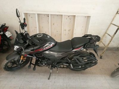 Premium Back Carrier With Handle For Honda Hornet 2.0_img_5