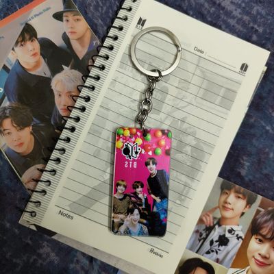 BTS Keyring-V,Jimin,J-Hope,Suga Pink_img_0
