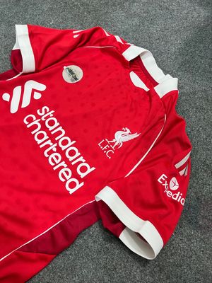 Liverpool 25/26 Home Kit_img_1