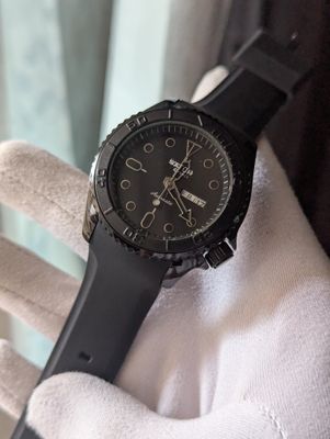 Seiko Quartz Watch Black Belt_img_0