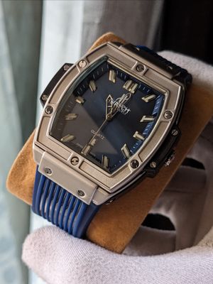 Hublot Blue Square Quartz Watch_img_0