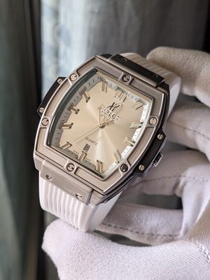 Hublot White Square Quartz Watch_img_0