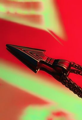 Sleek Arrowhead Pendant_img_2