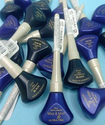 miss & Mrs eyeliner ( black )_img_0