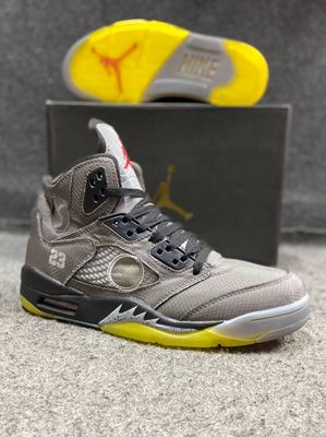 Air Jordan 5 Retro - Off-White_img_0