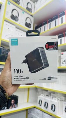 JOYROOM GaN Ultra JR-TCG05EU 140W 3C1A Fast Charger With C To C Cable_img_14
